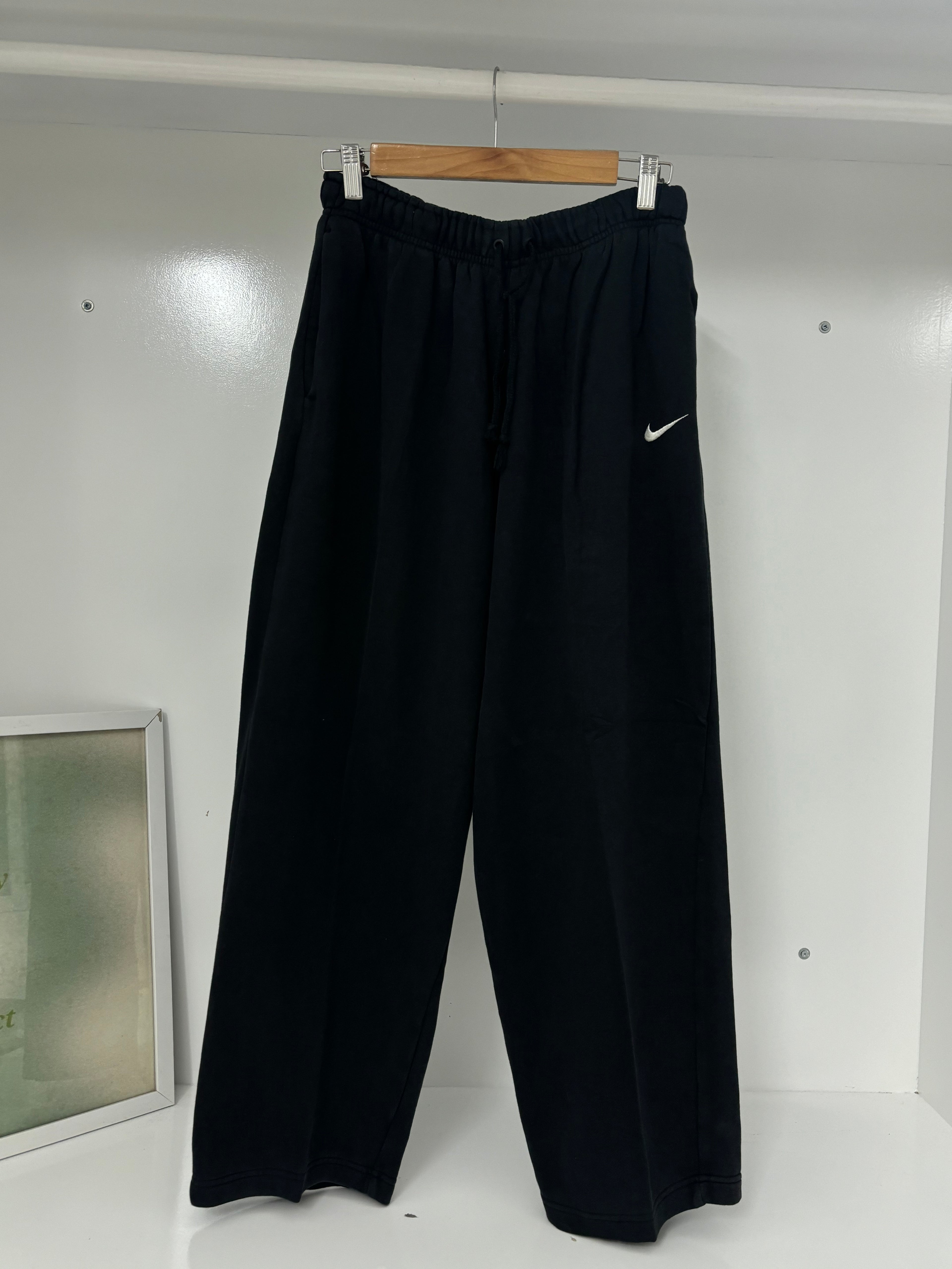 Nike unisex joggers