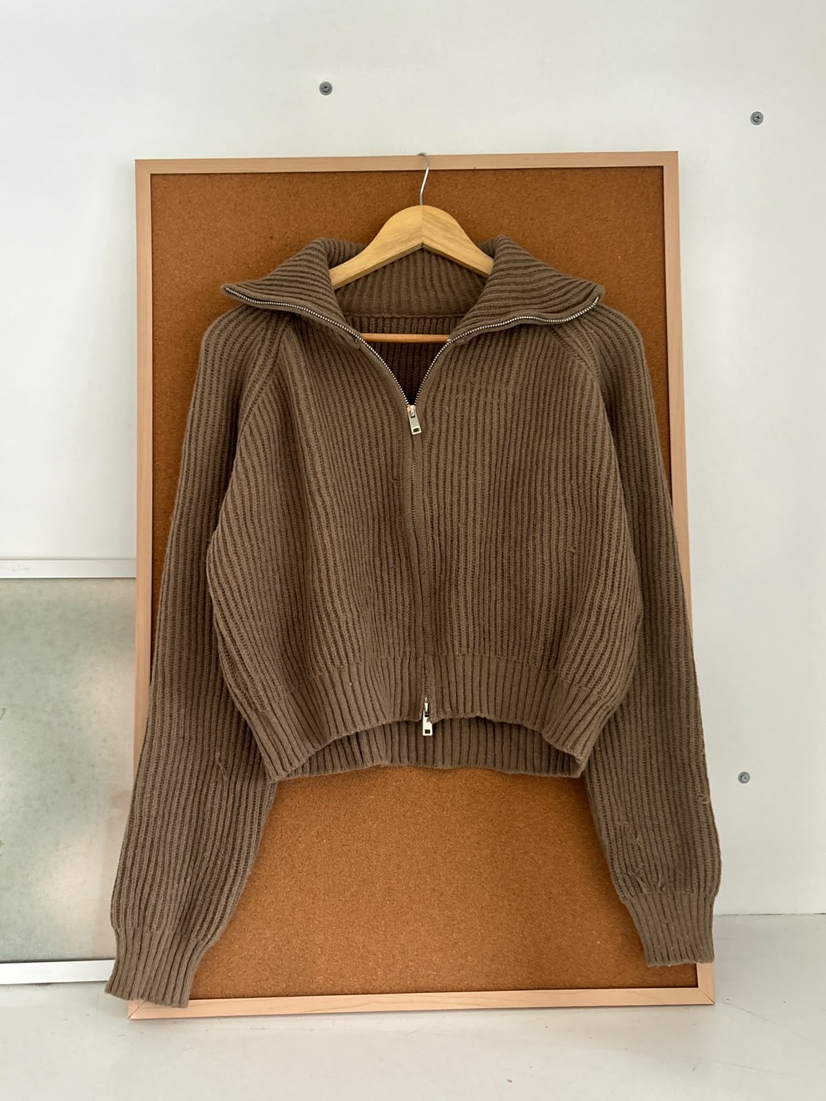 Zipper sweater