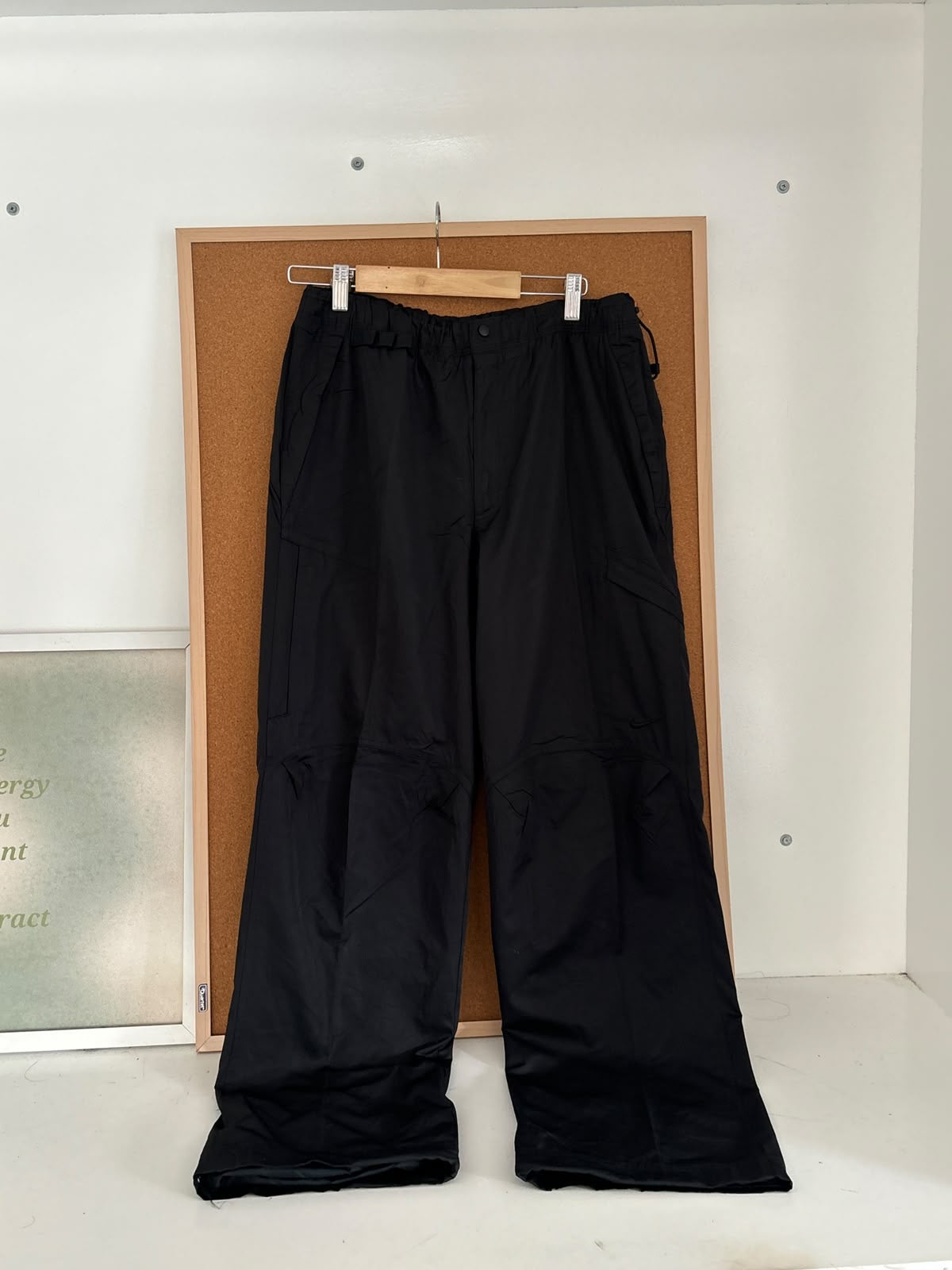 Nike parachute pant ( waterproof )