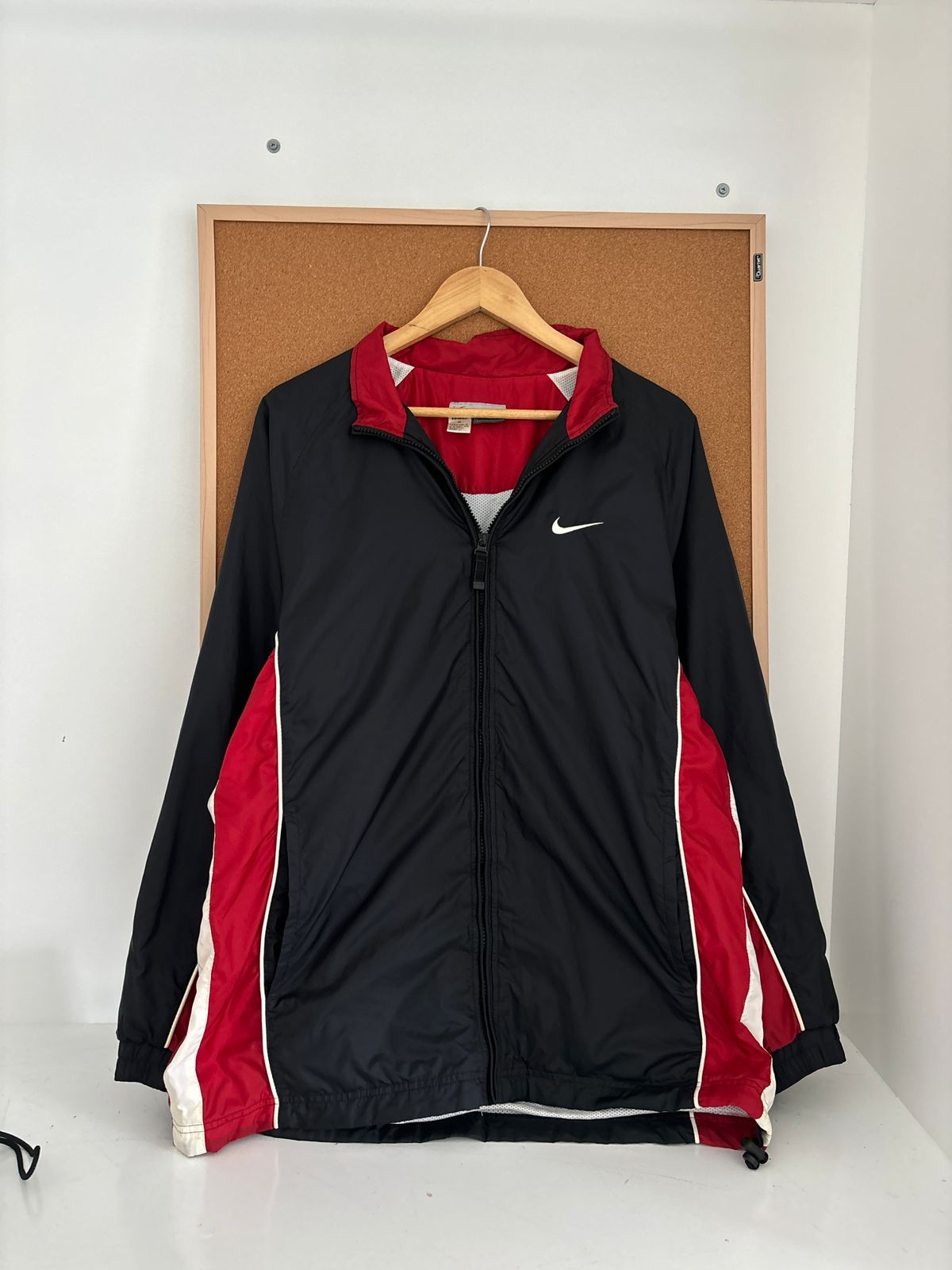 Nike Black Red Full-Zip Windbreaker Jacket