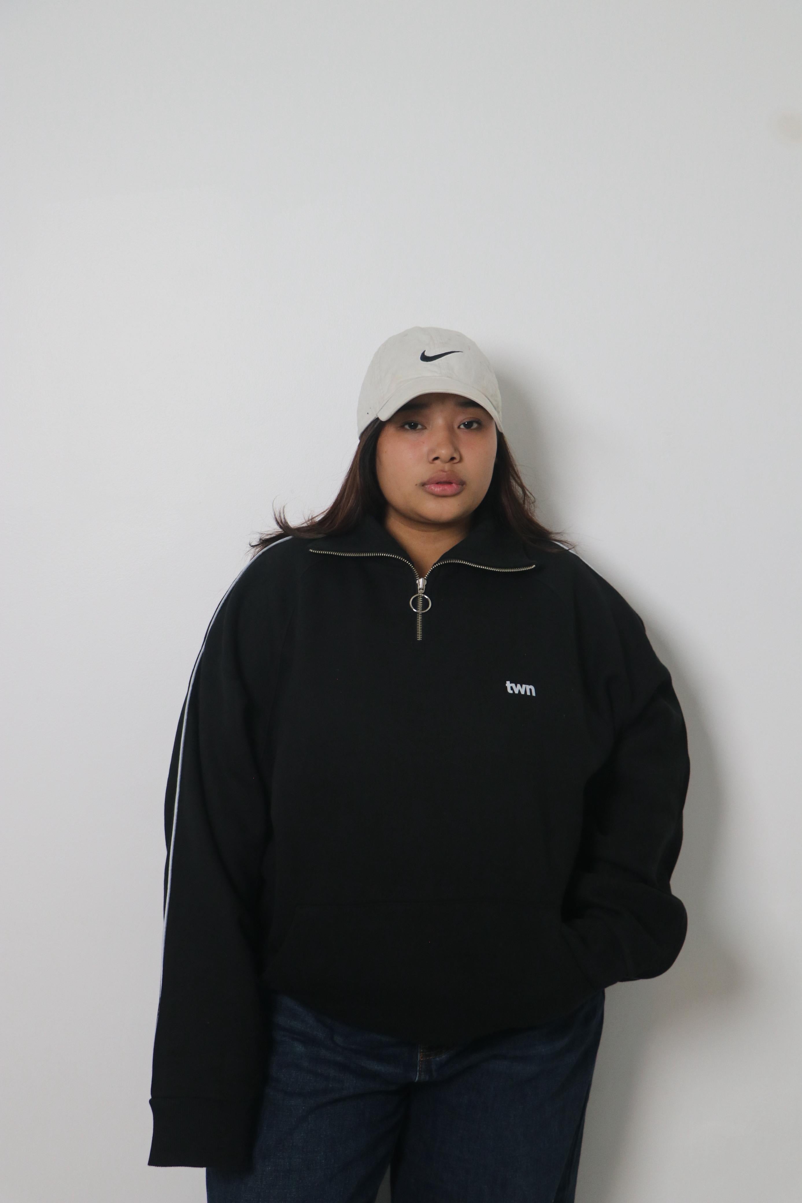 Half zipper sweatshirt