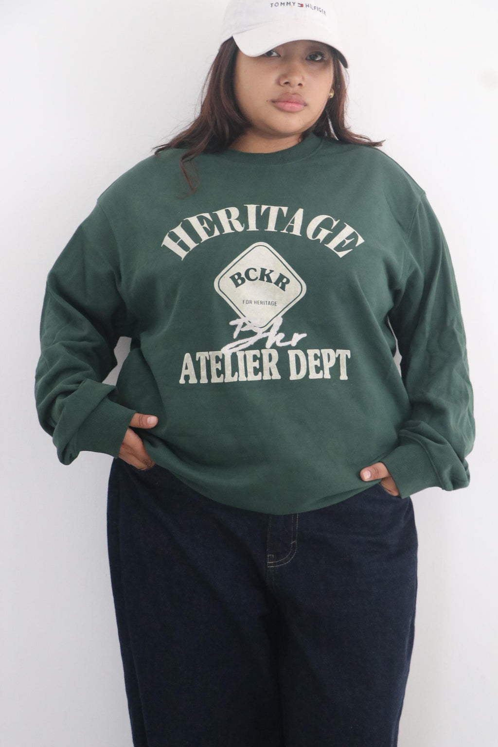 Sweatshirt