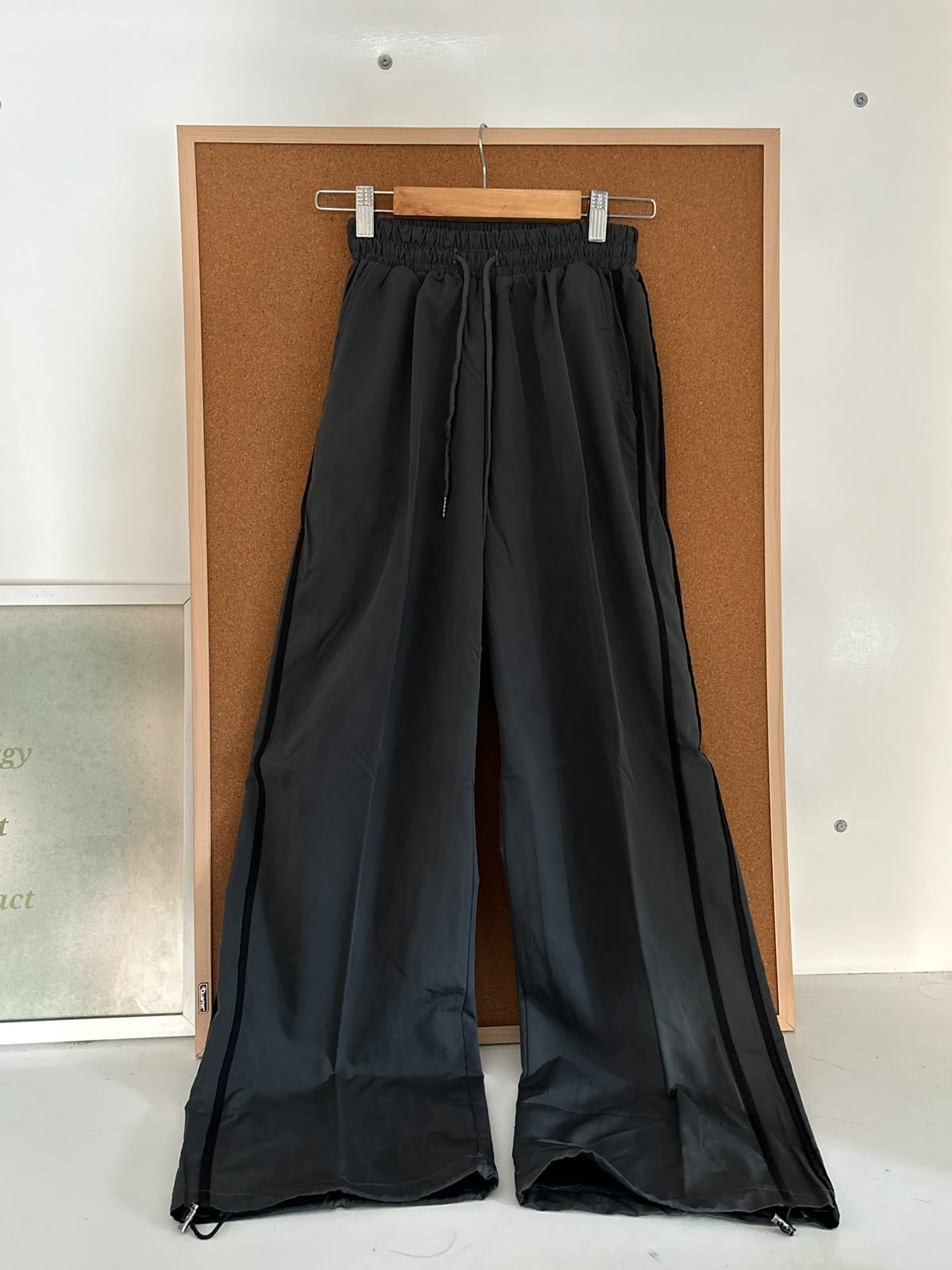 Parachute pants