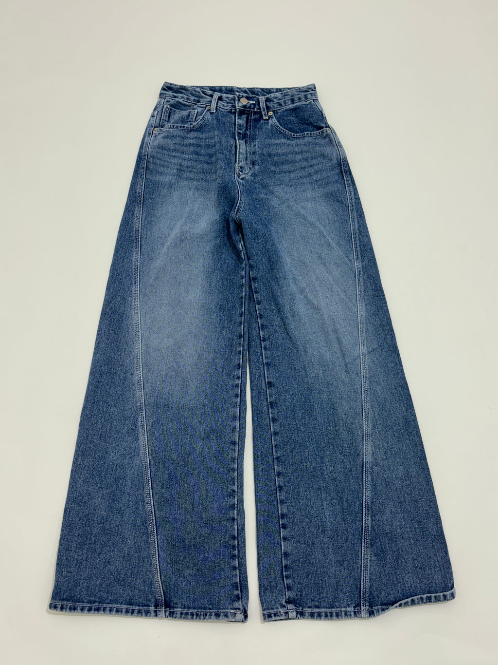 Highwaisted baggy jeans