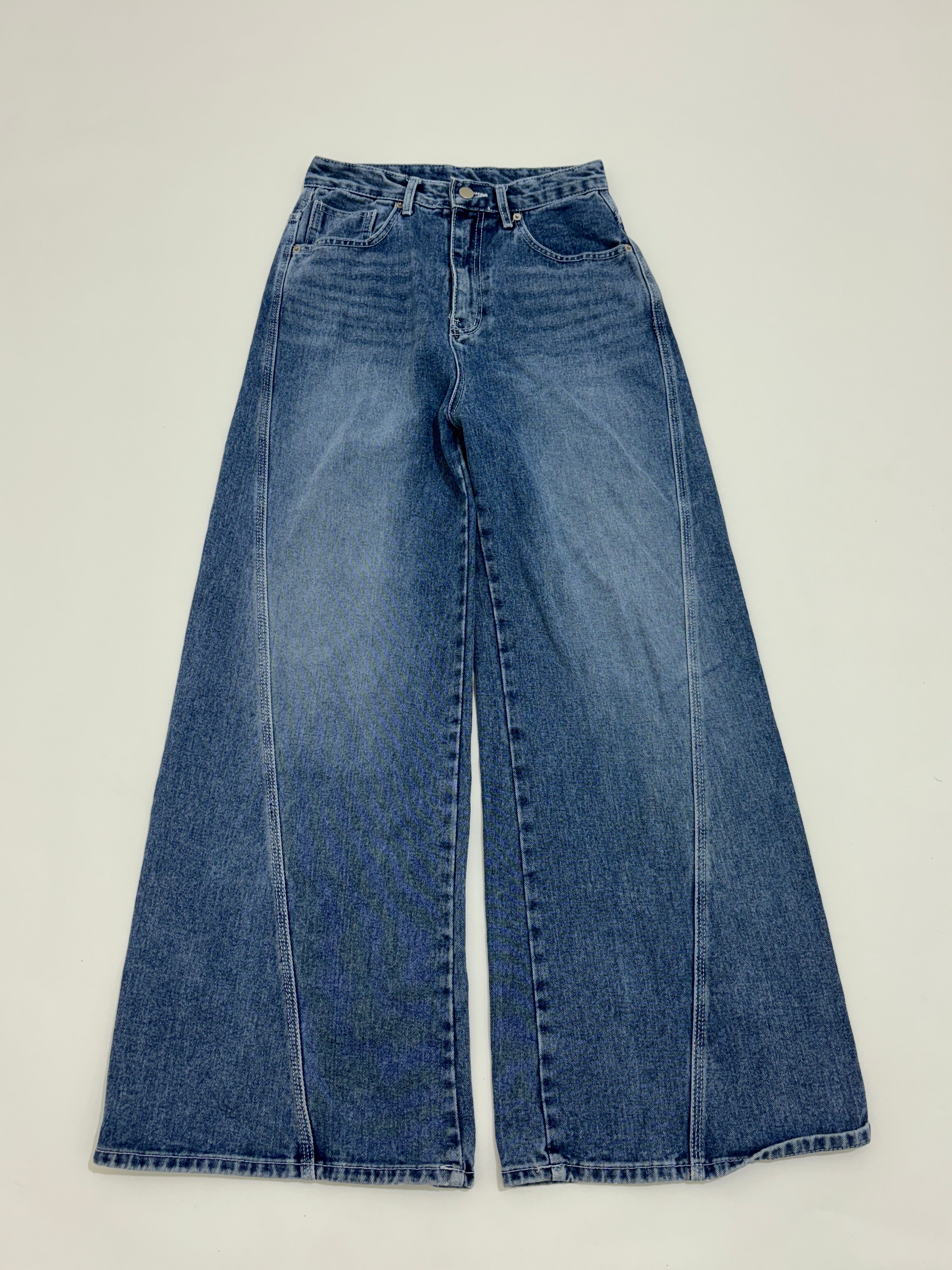 Highwaisted baggy jeans