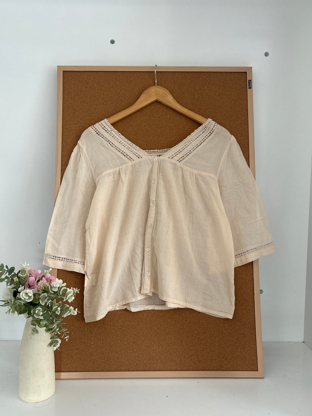 Modest top