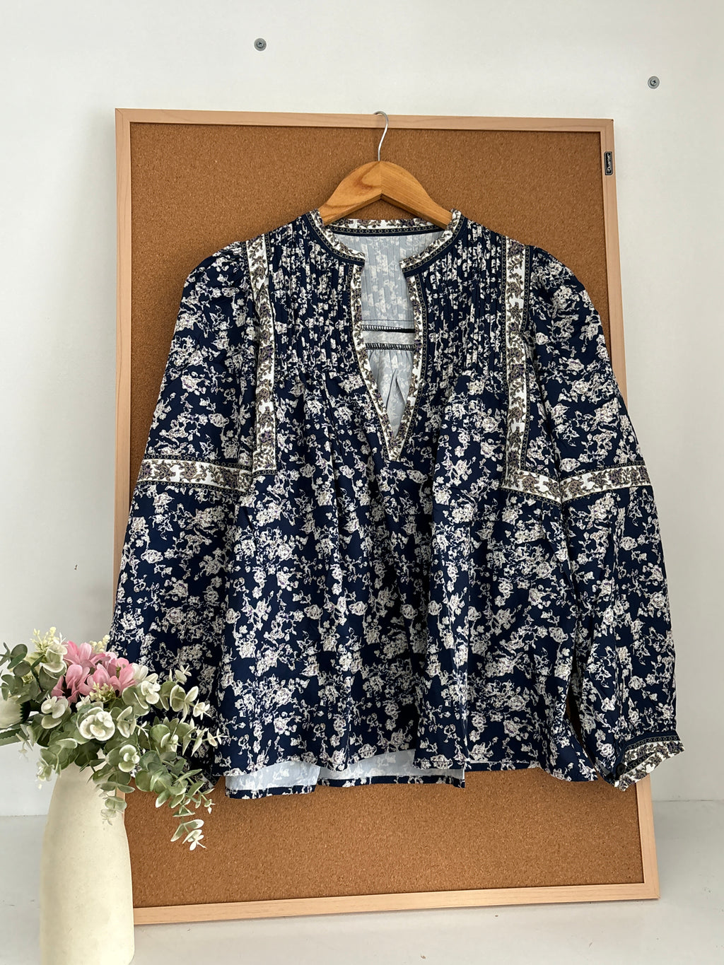 Modest top