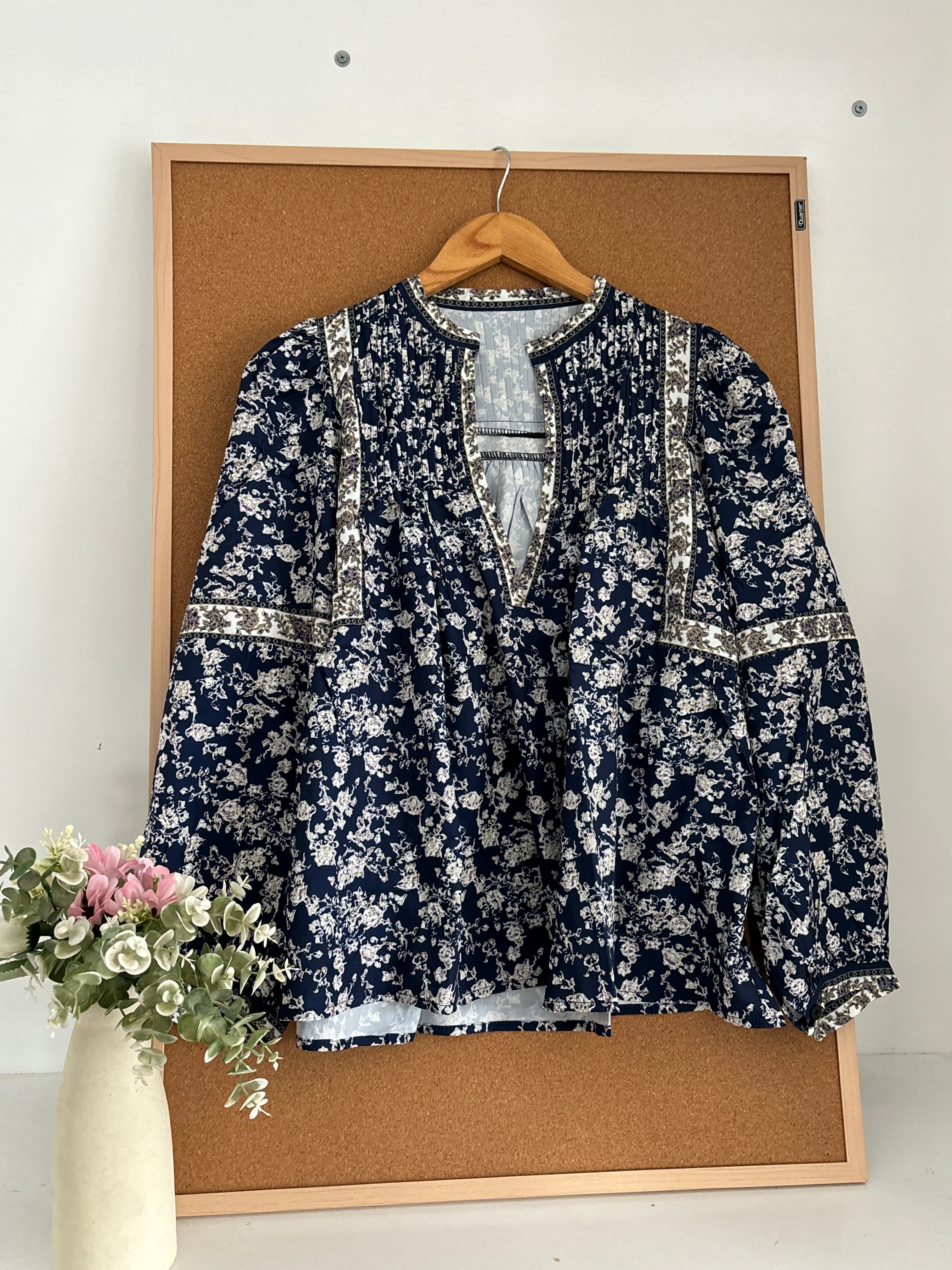 Modest top