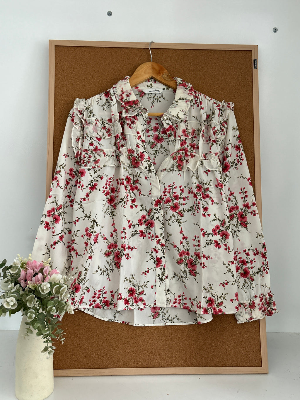 Modest top