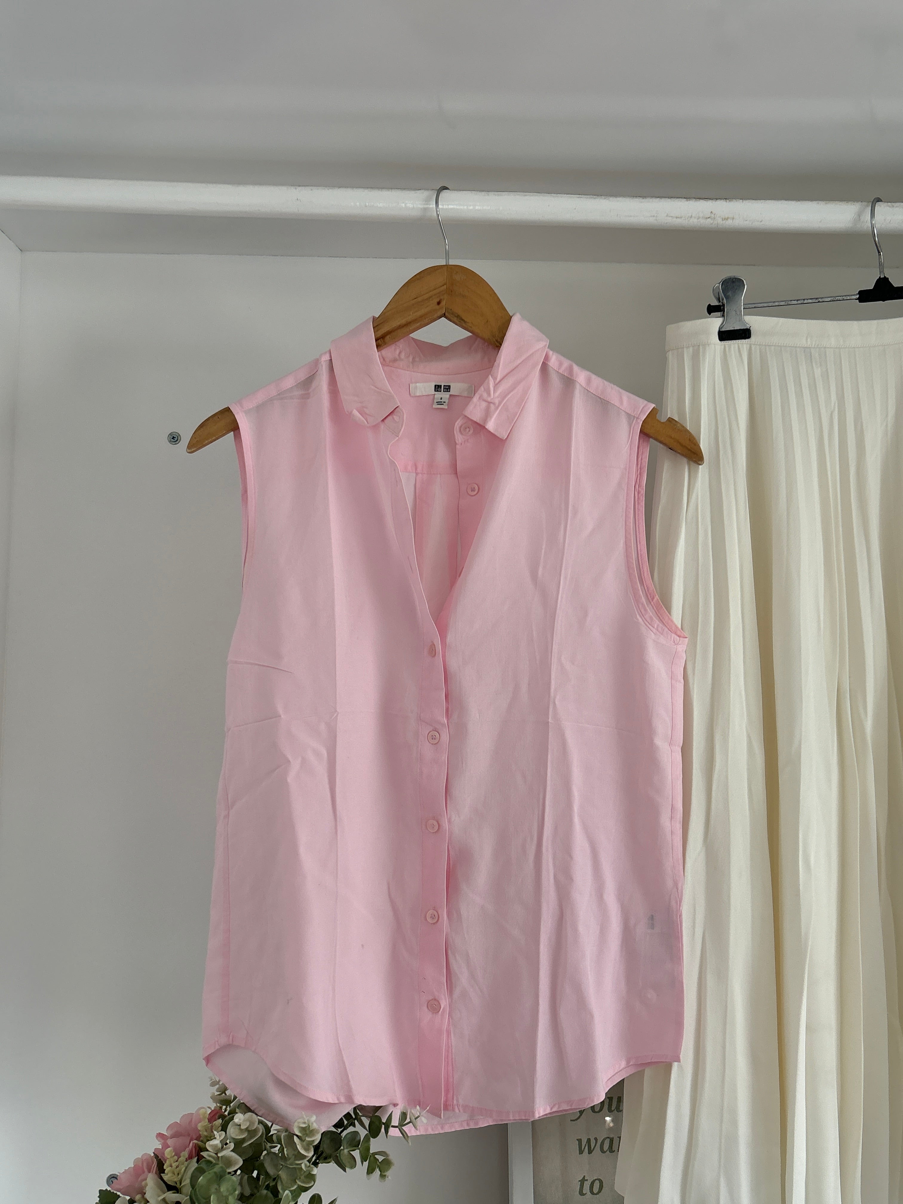 Uniqlo half shirt