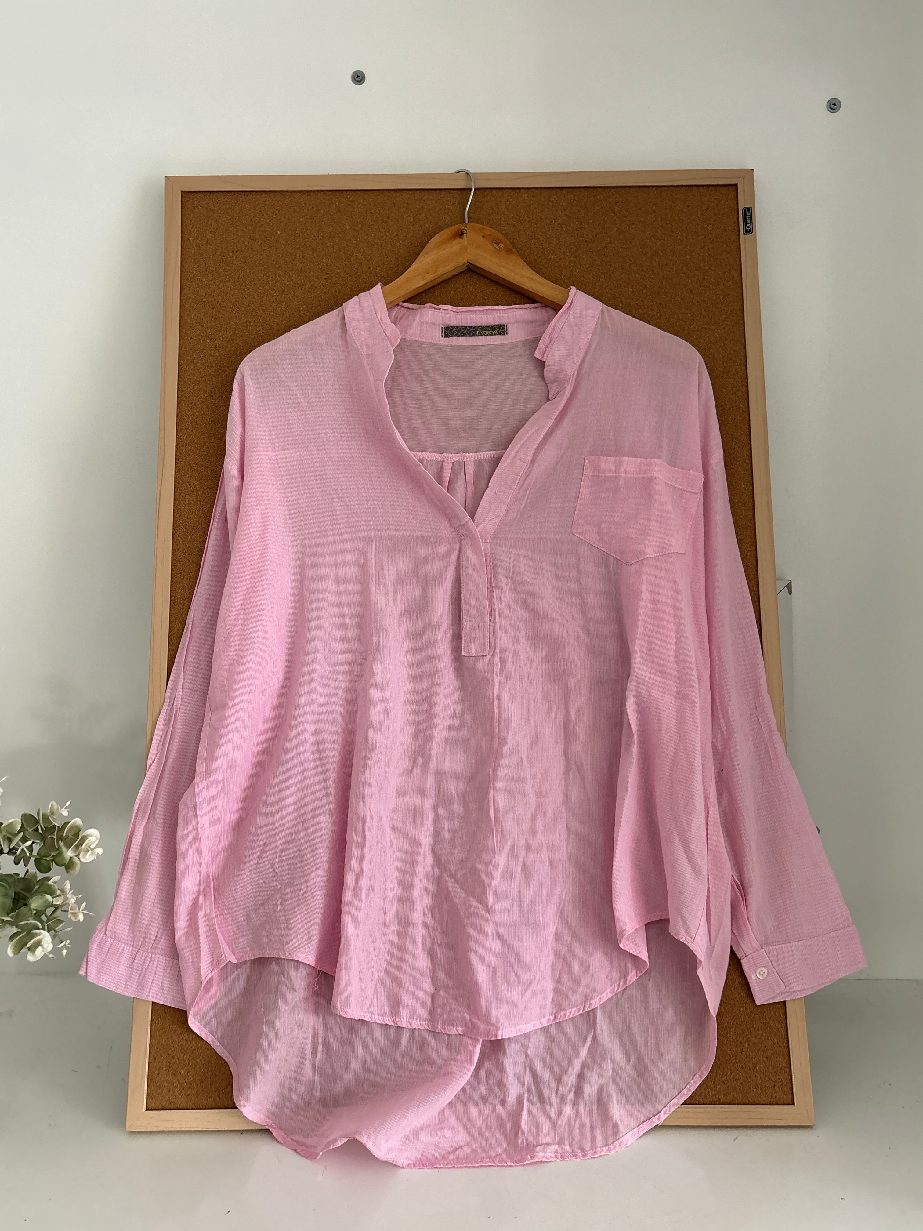 Mandarin collared shirt