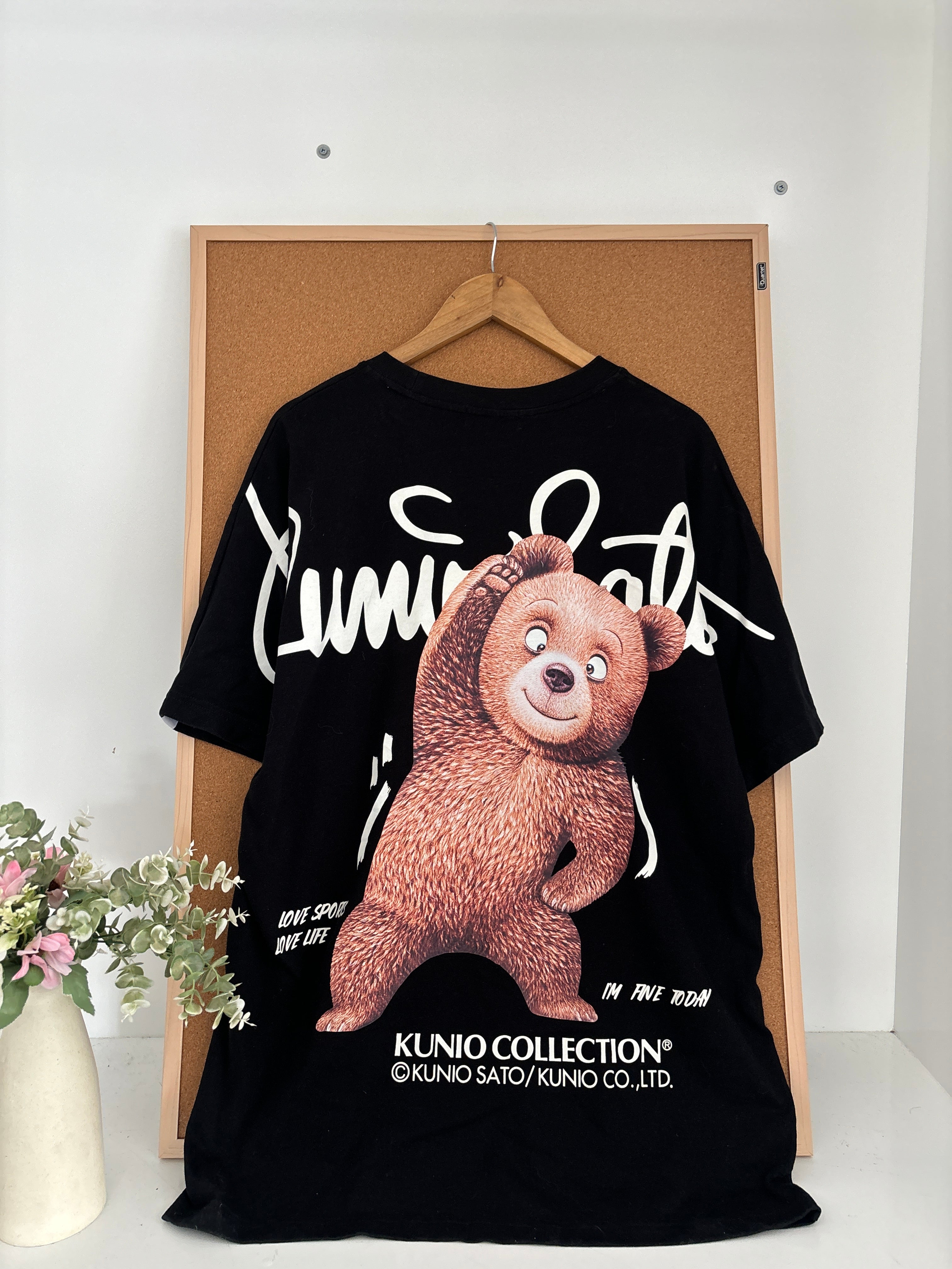Graphic tshirt