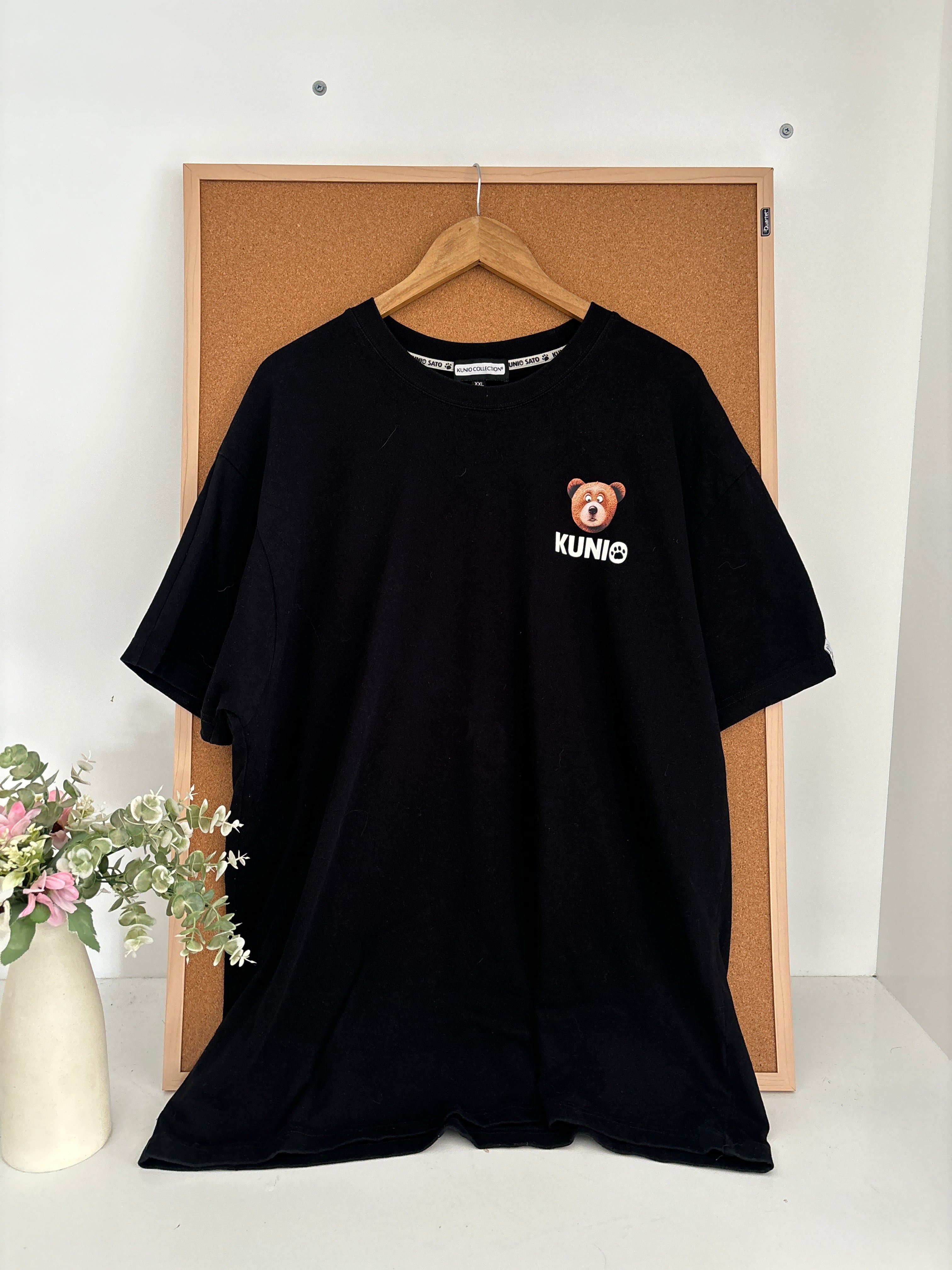 Graphic tshirt