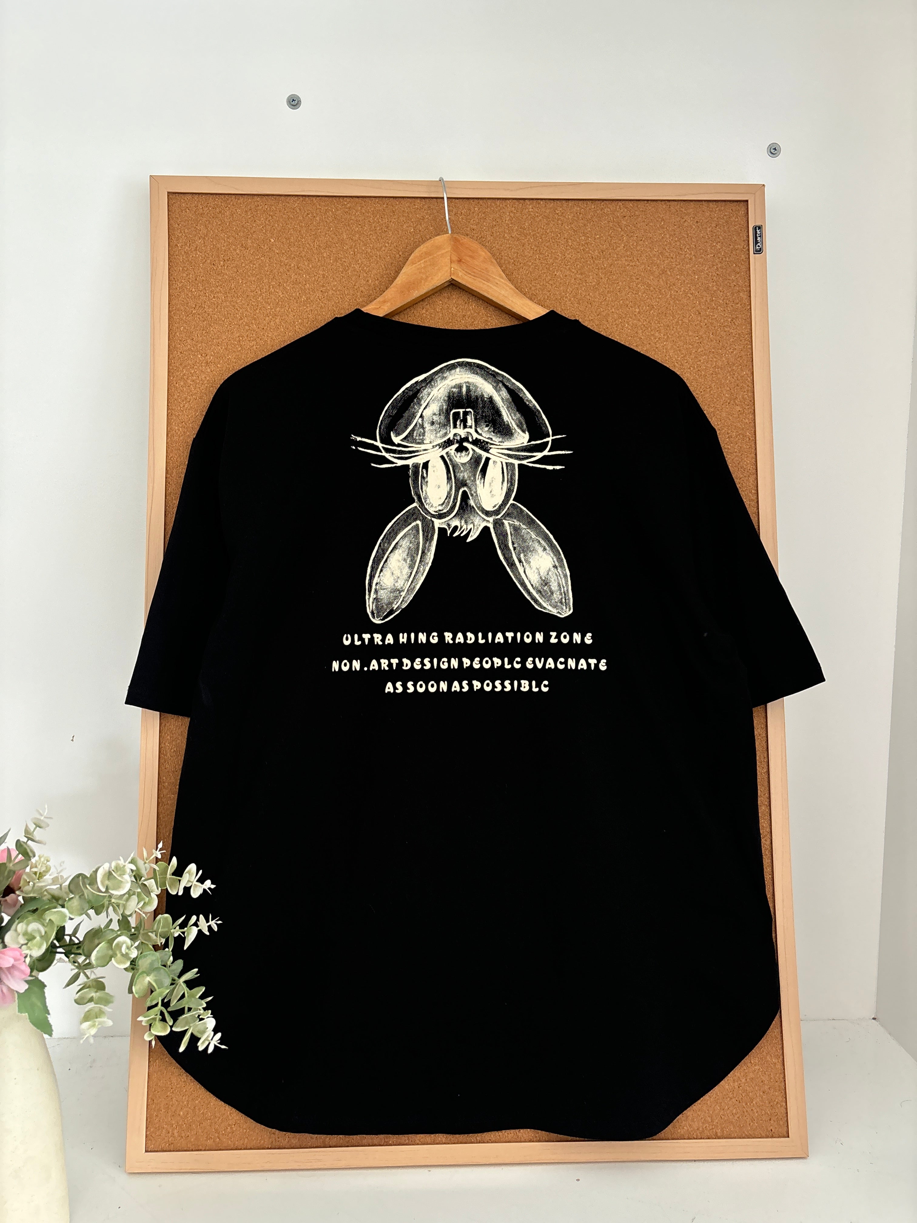 Graphic tshirt