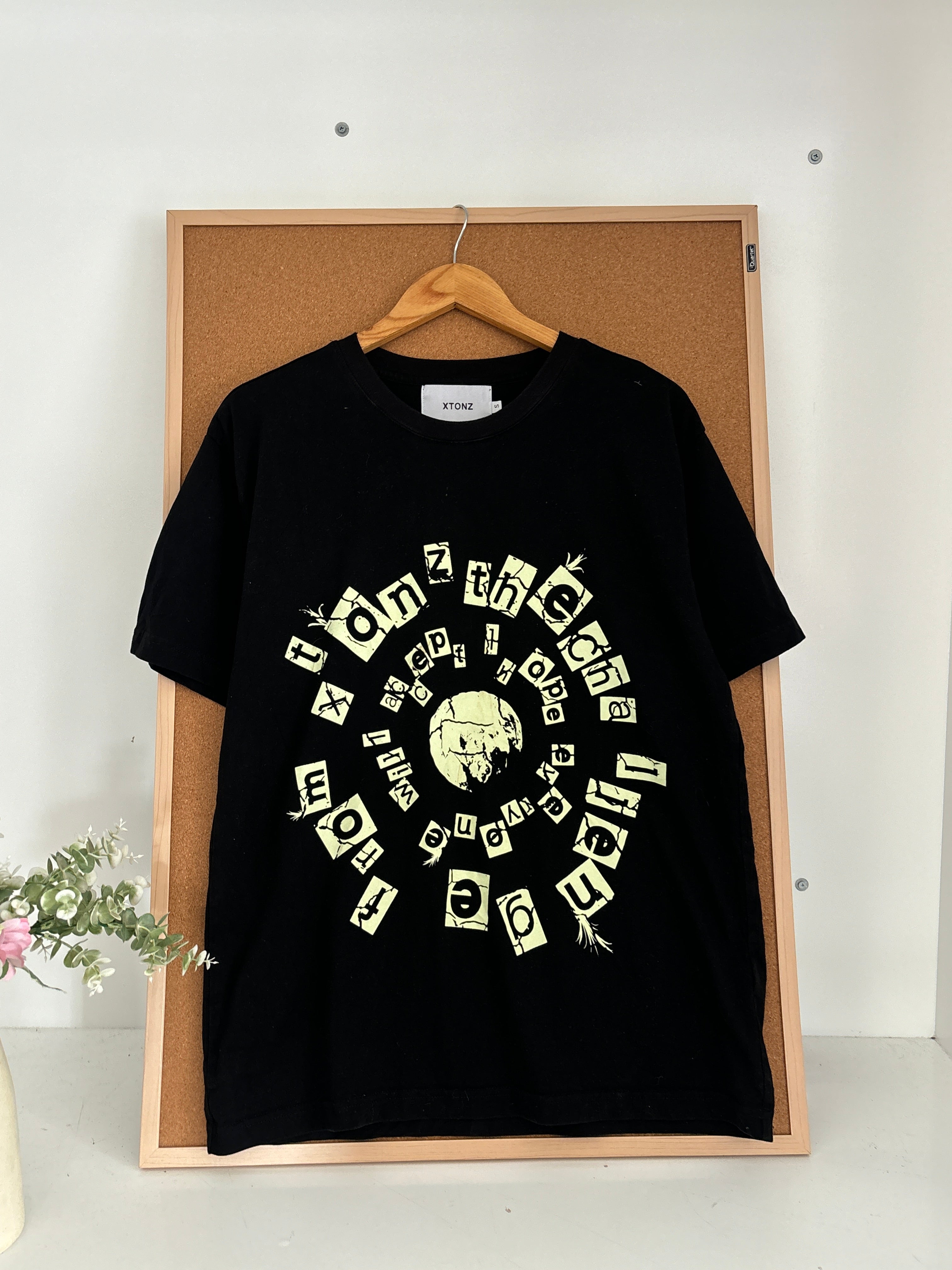 Graphic tshirt