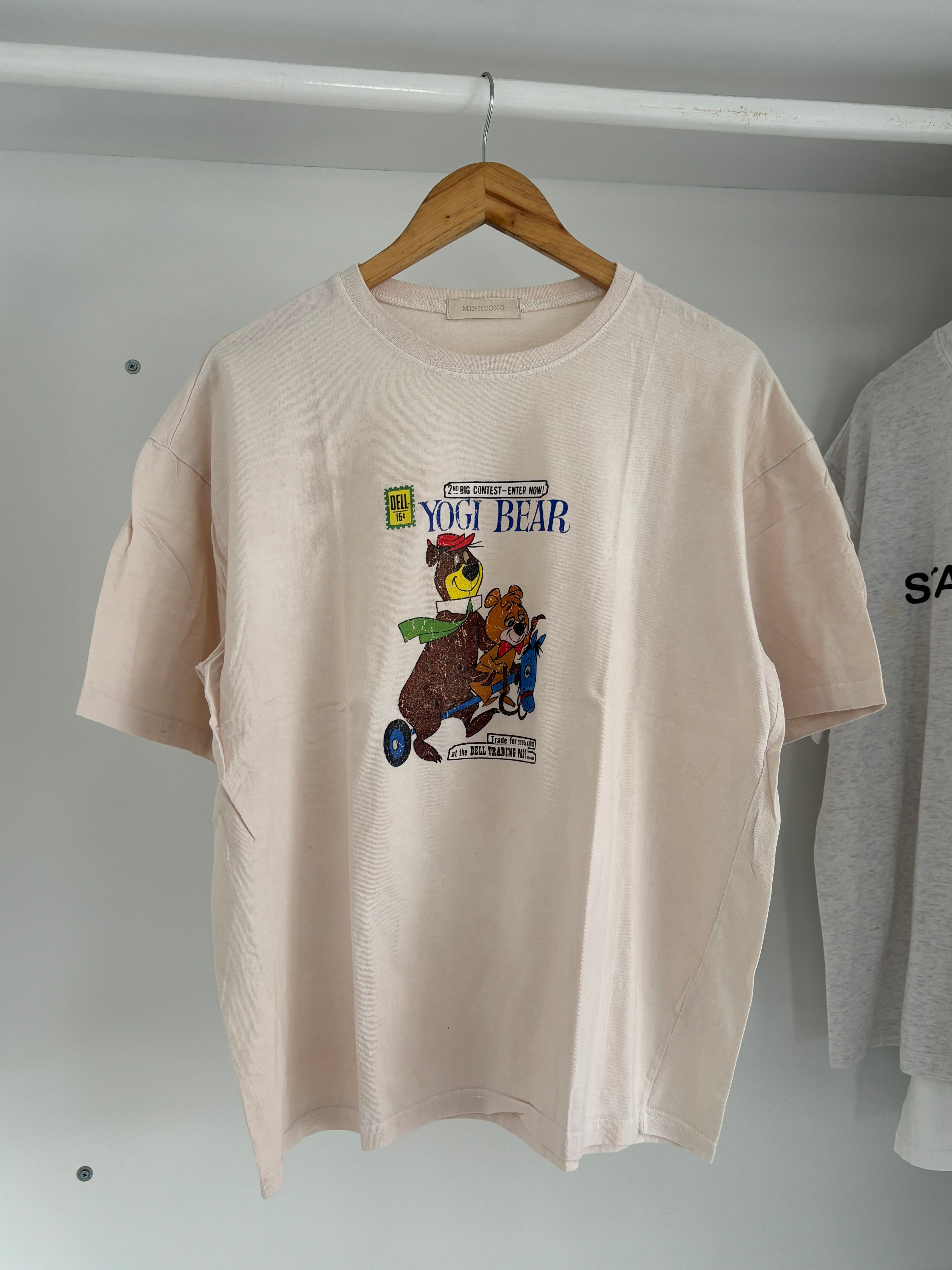 Graphic tshirt