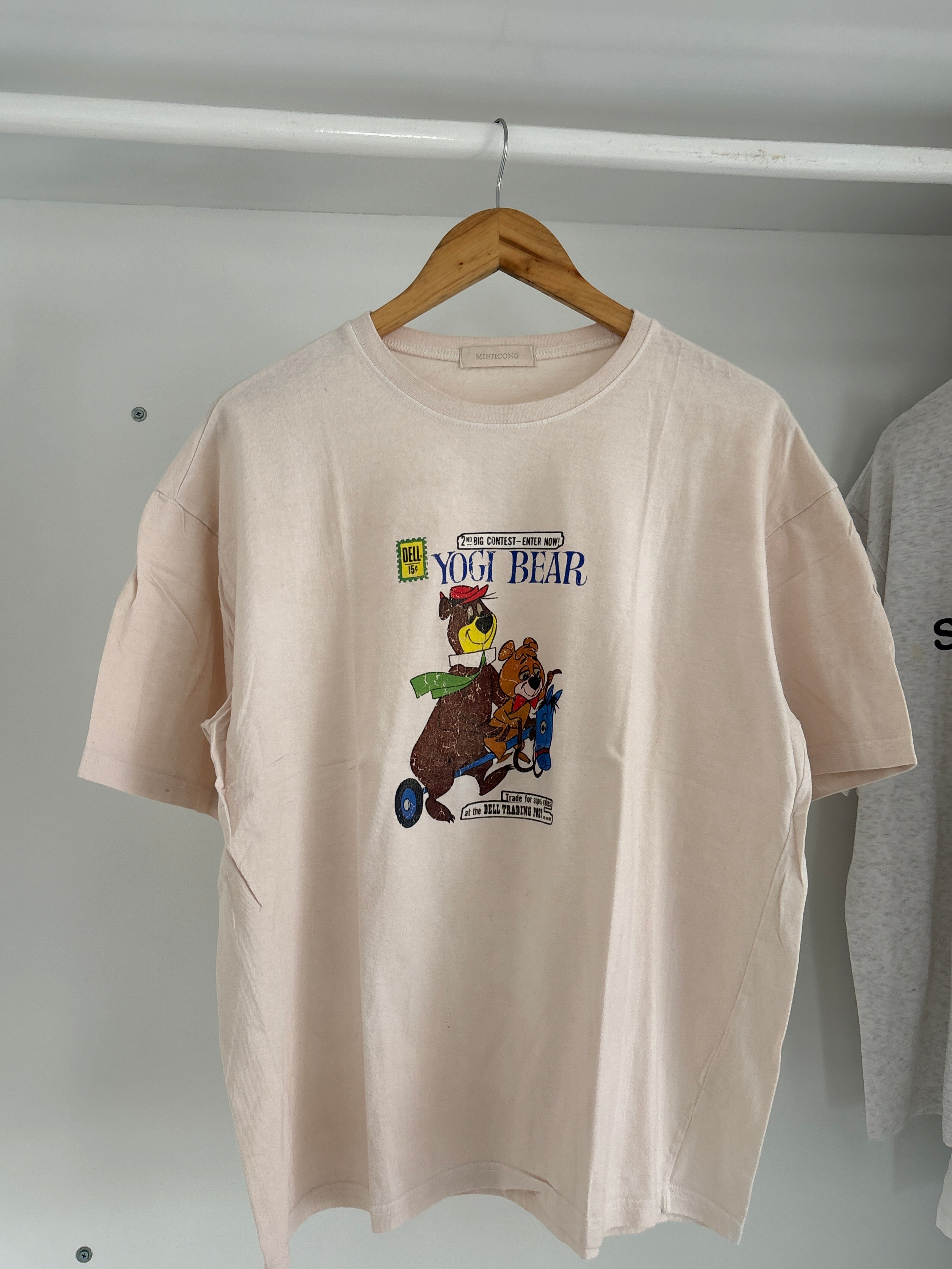 Graphic tshirt