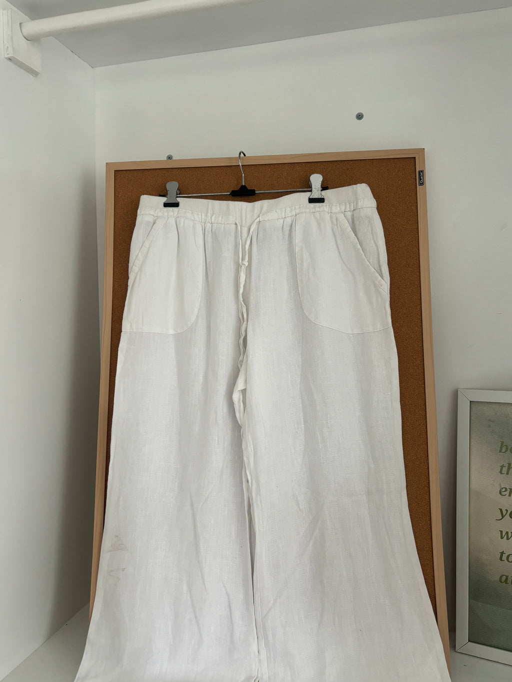 White linen trouser