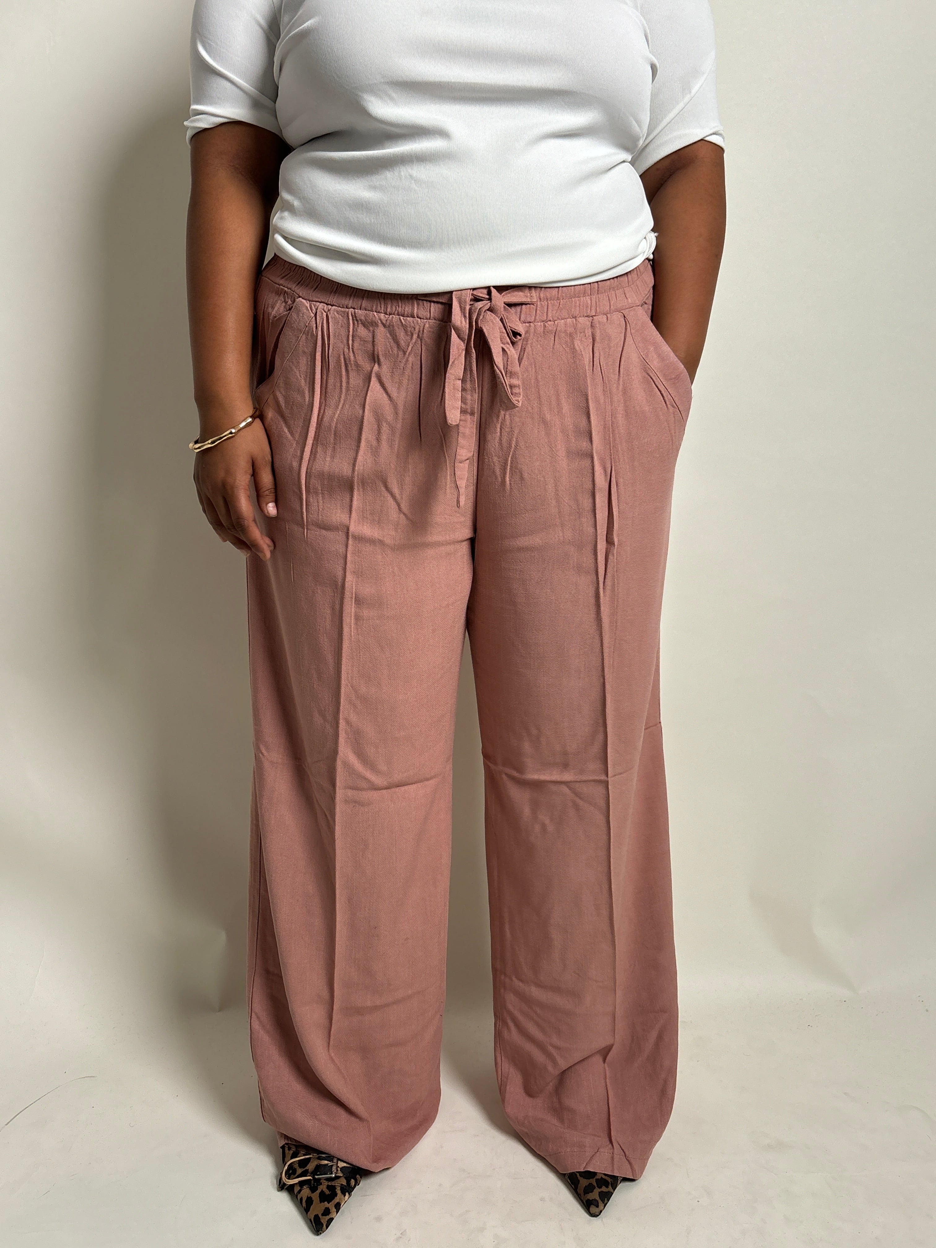 Nude linen trouser