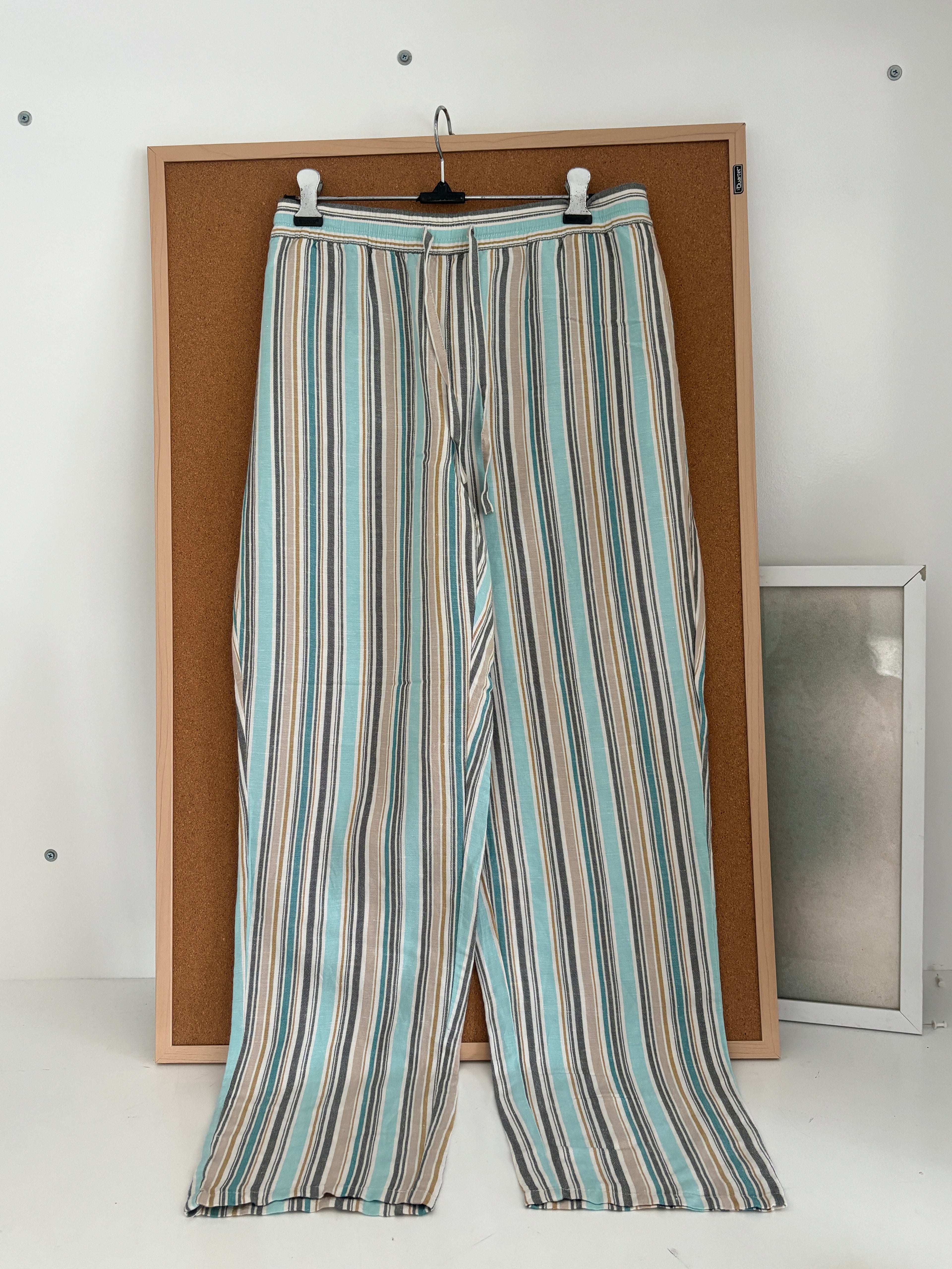 Striped linen trouser