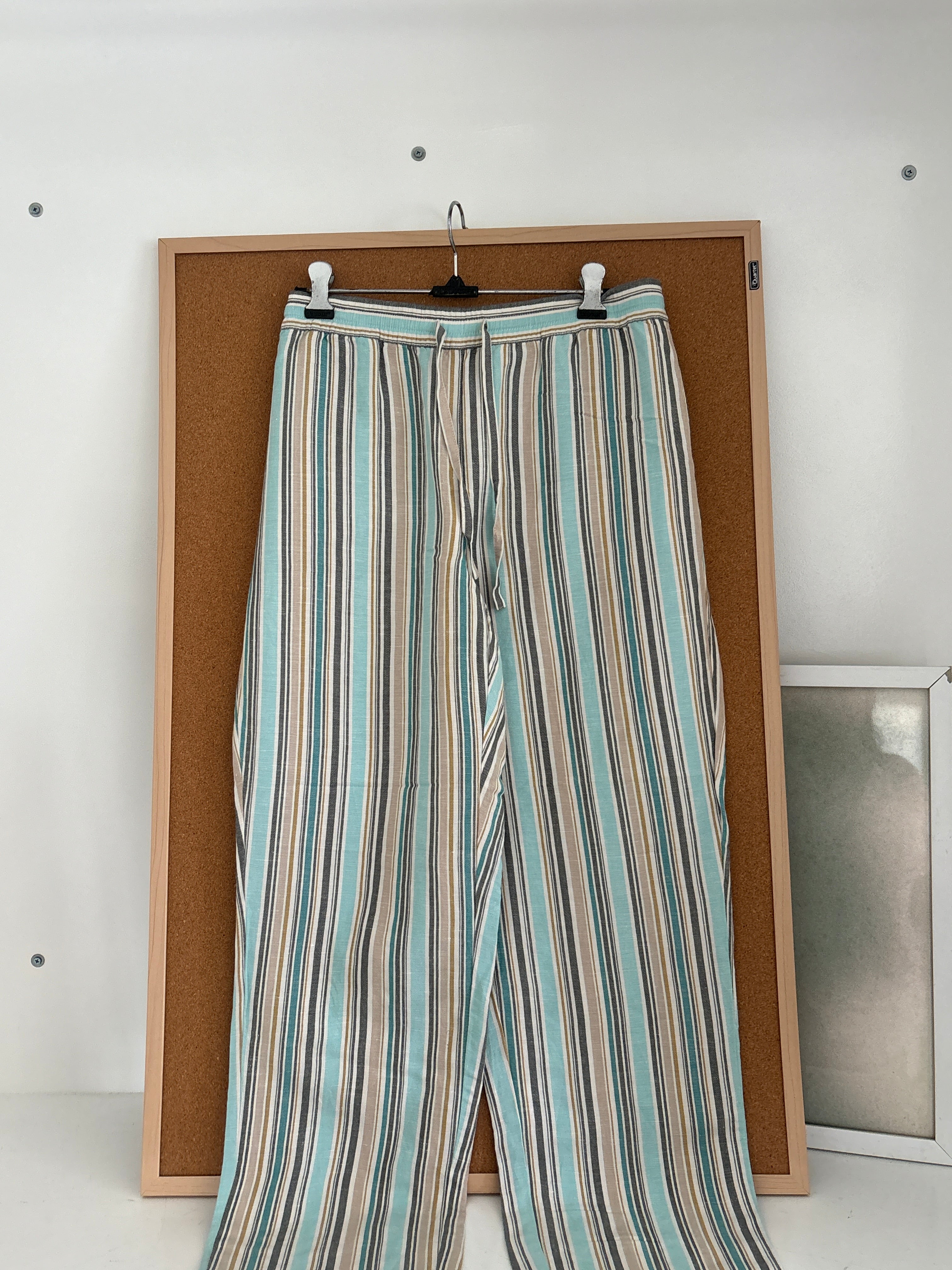 Striped linen trouser