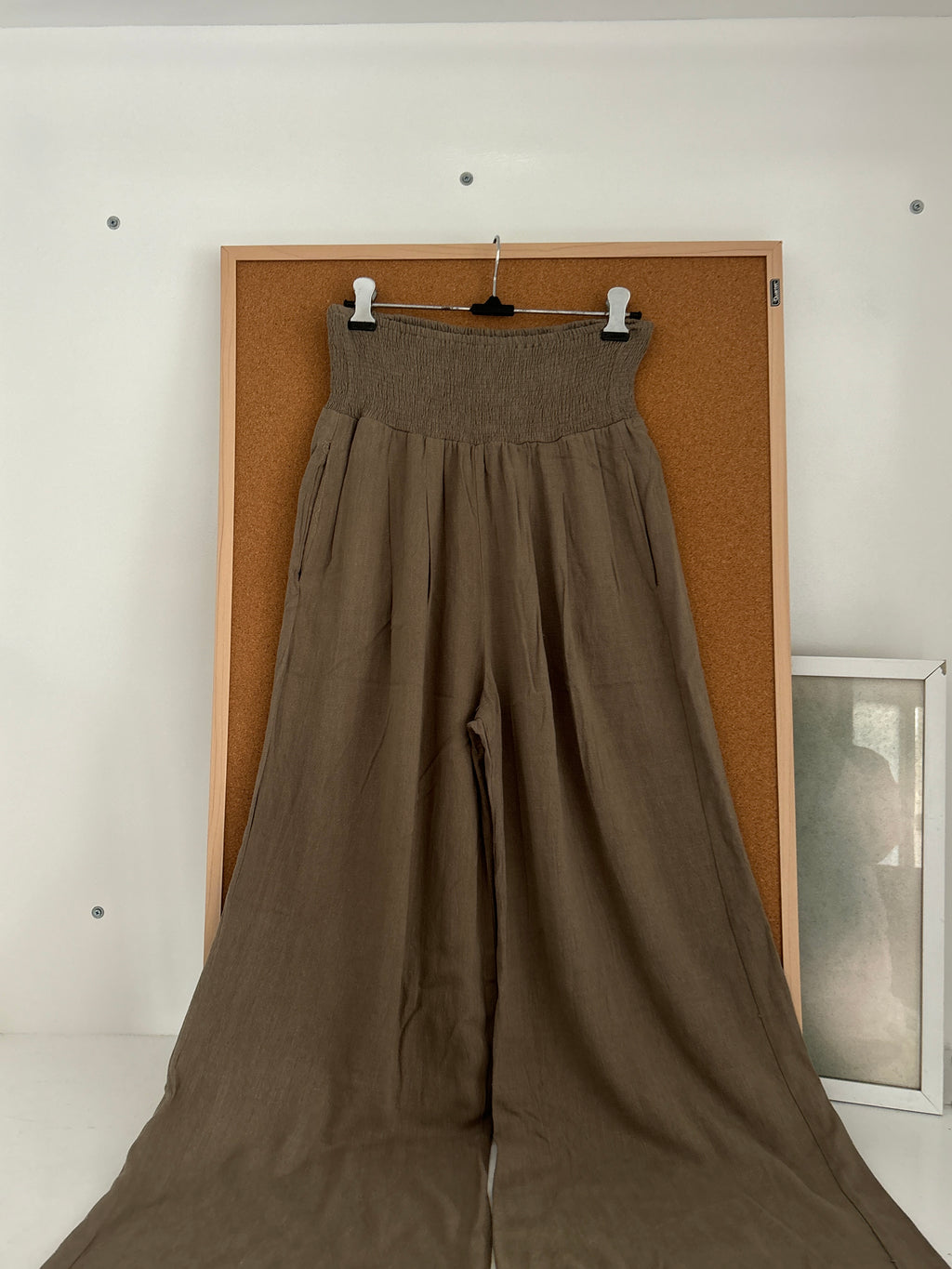 Green linen trousers