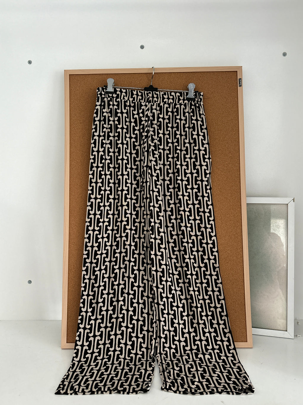 Linen blended trousers