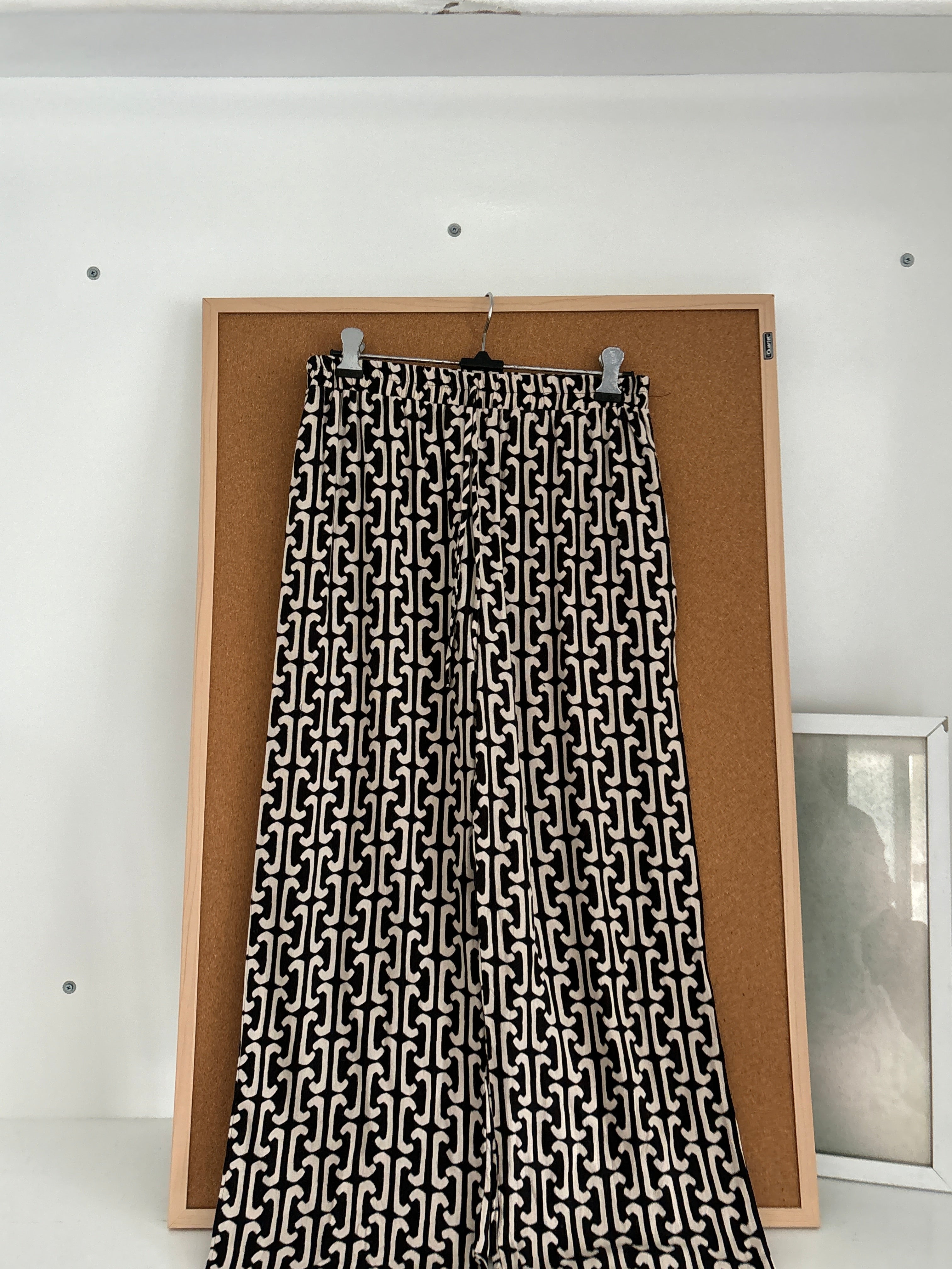 Linen blended trousers