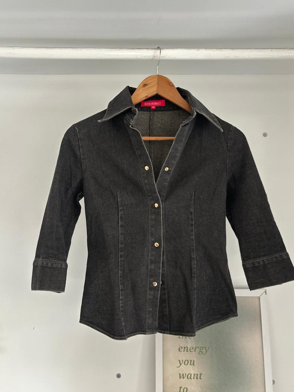 Fitted denim shirt