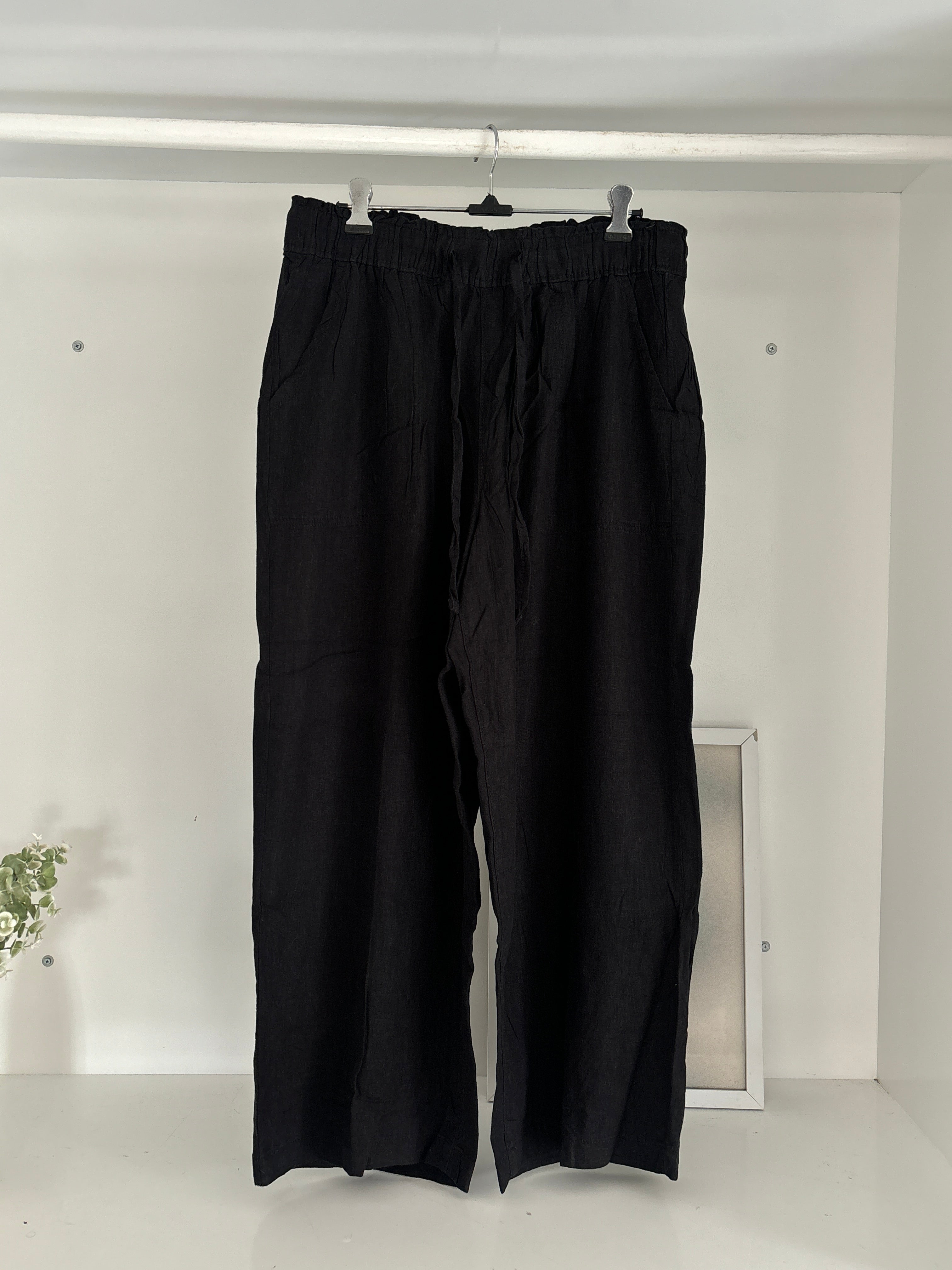 Black linen trouser