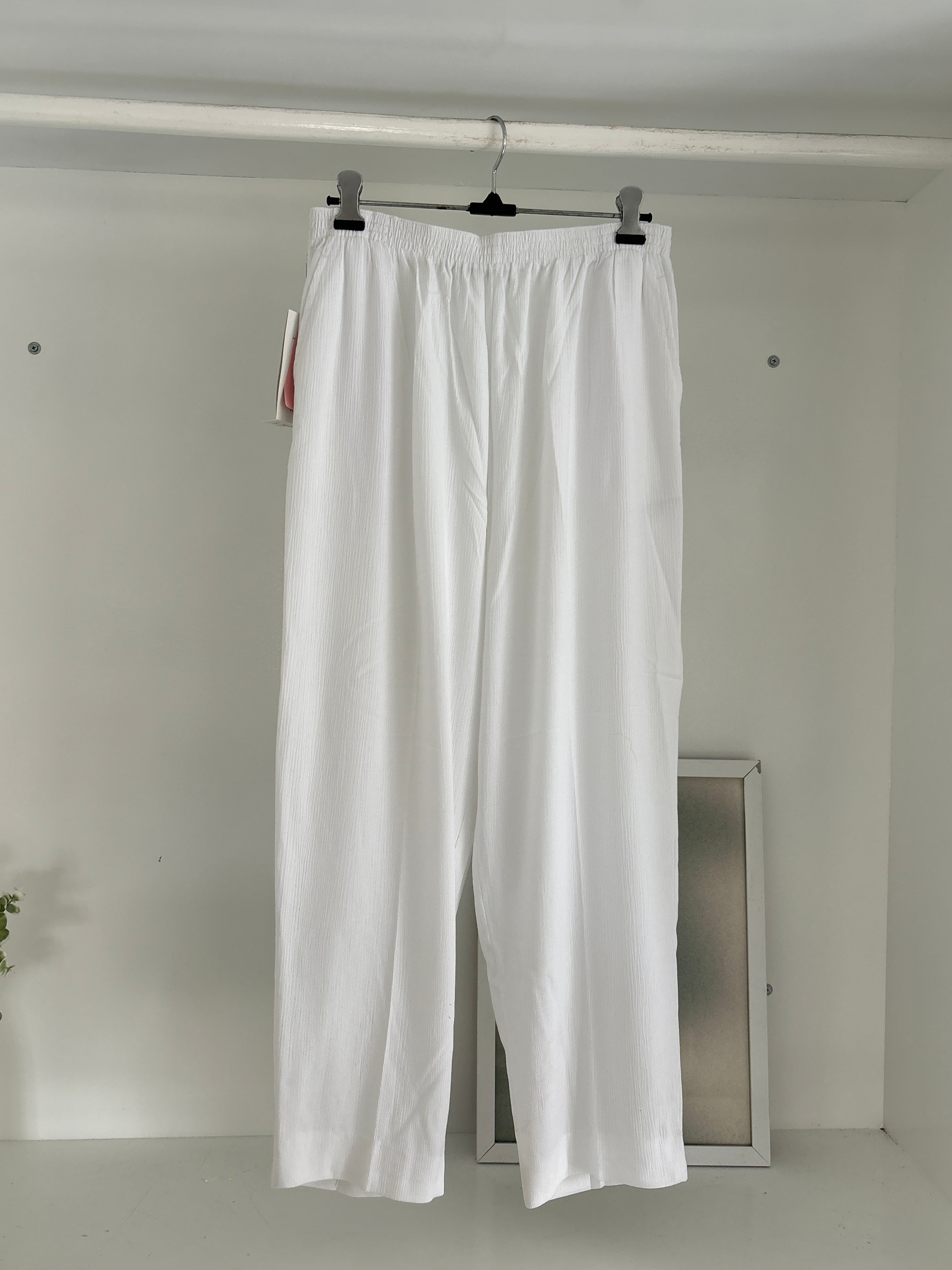 White linen trouser