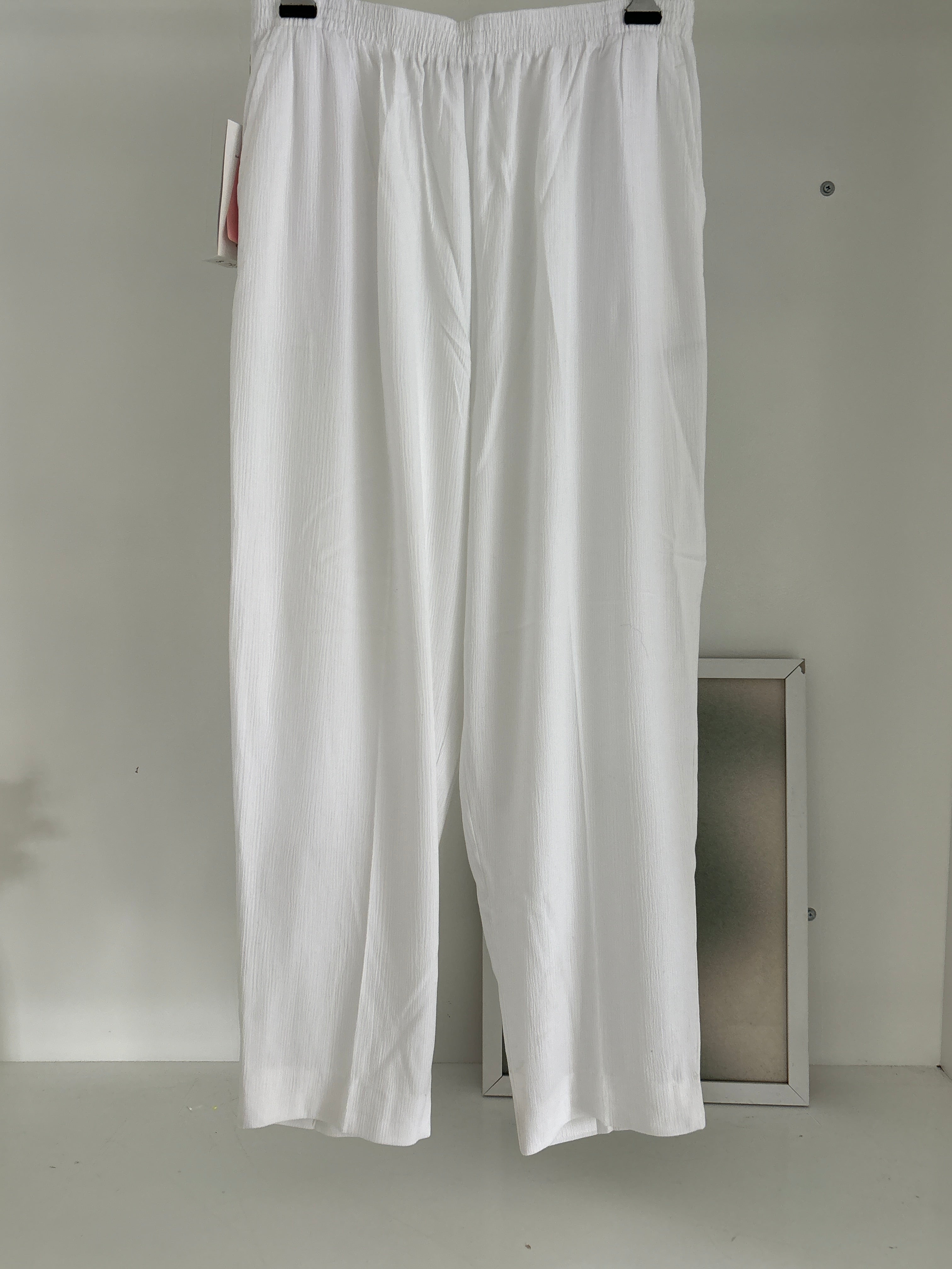 White linen trouser