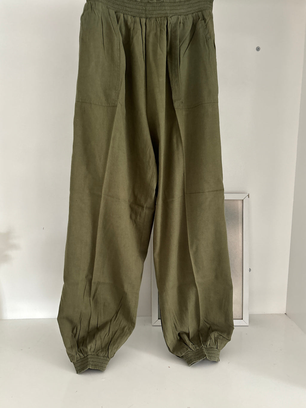 Green linen trouser