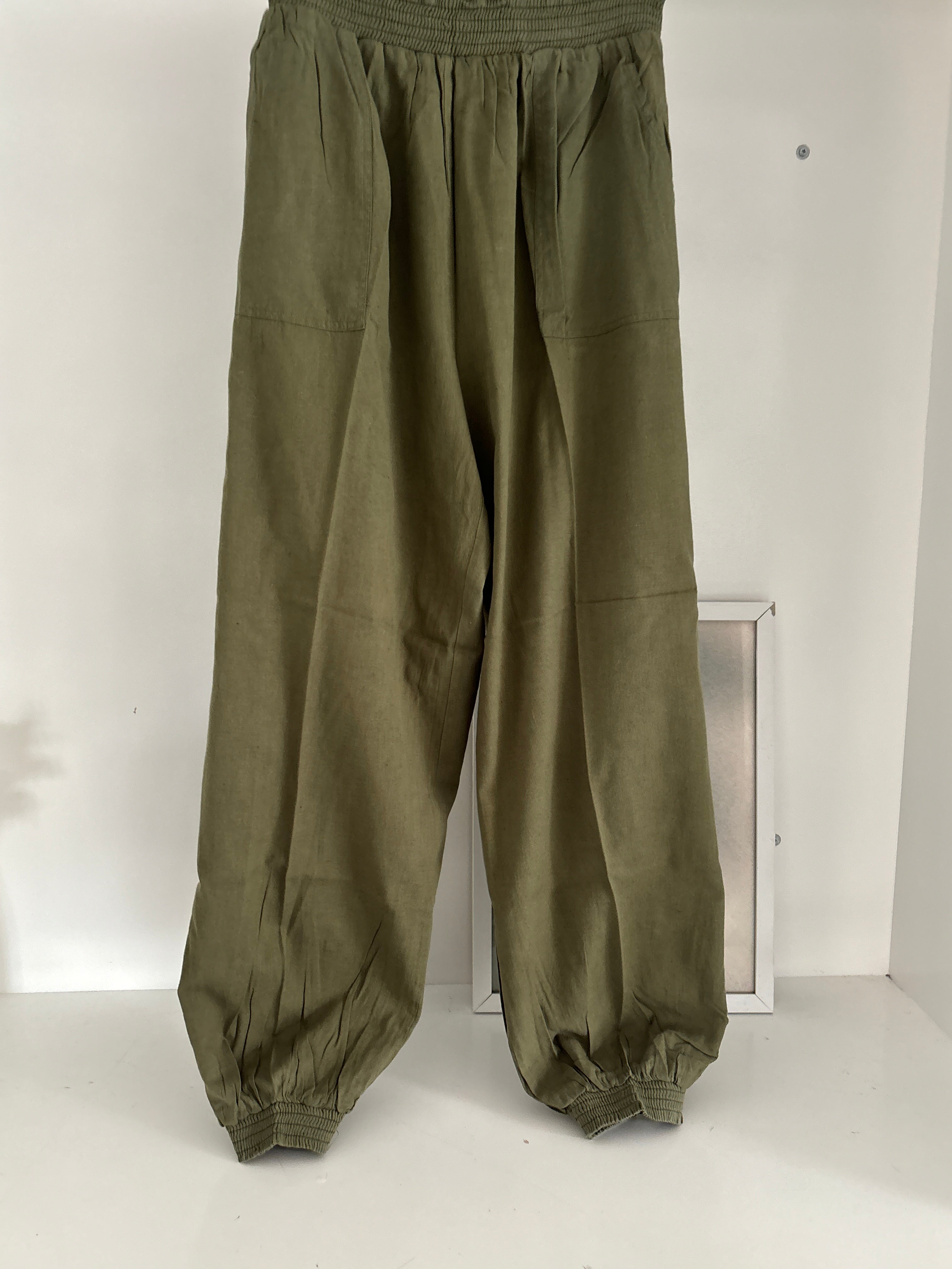 Green linen trouser