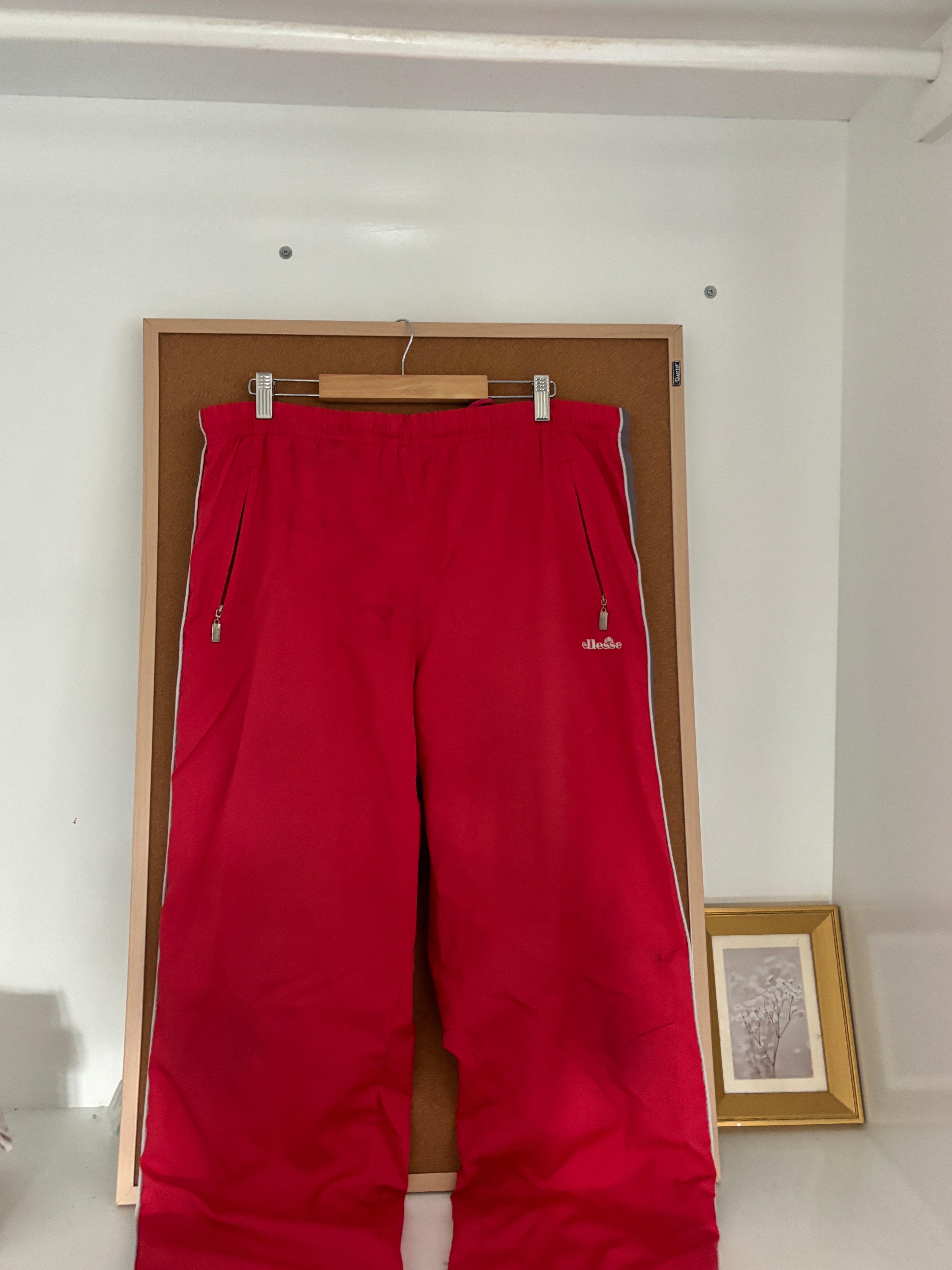 ellesse parachute pants