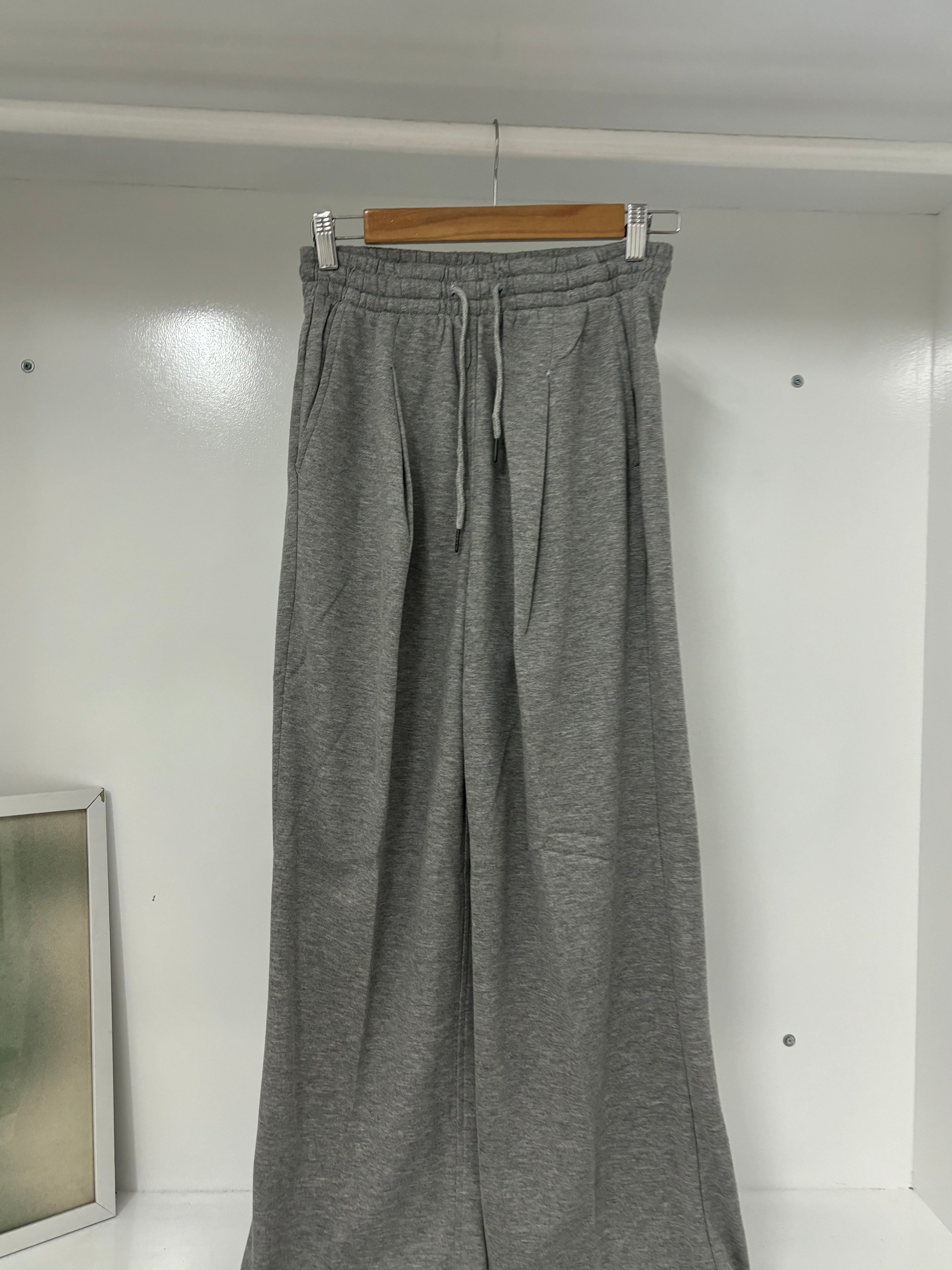 Unisex baggy joggers