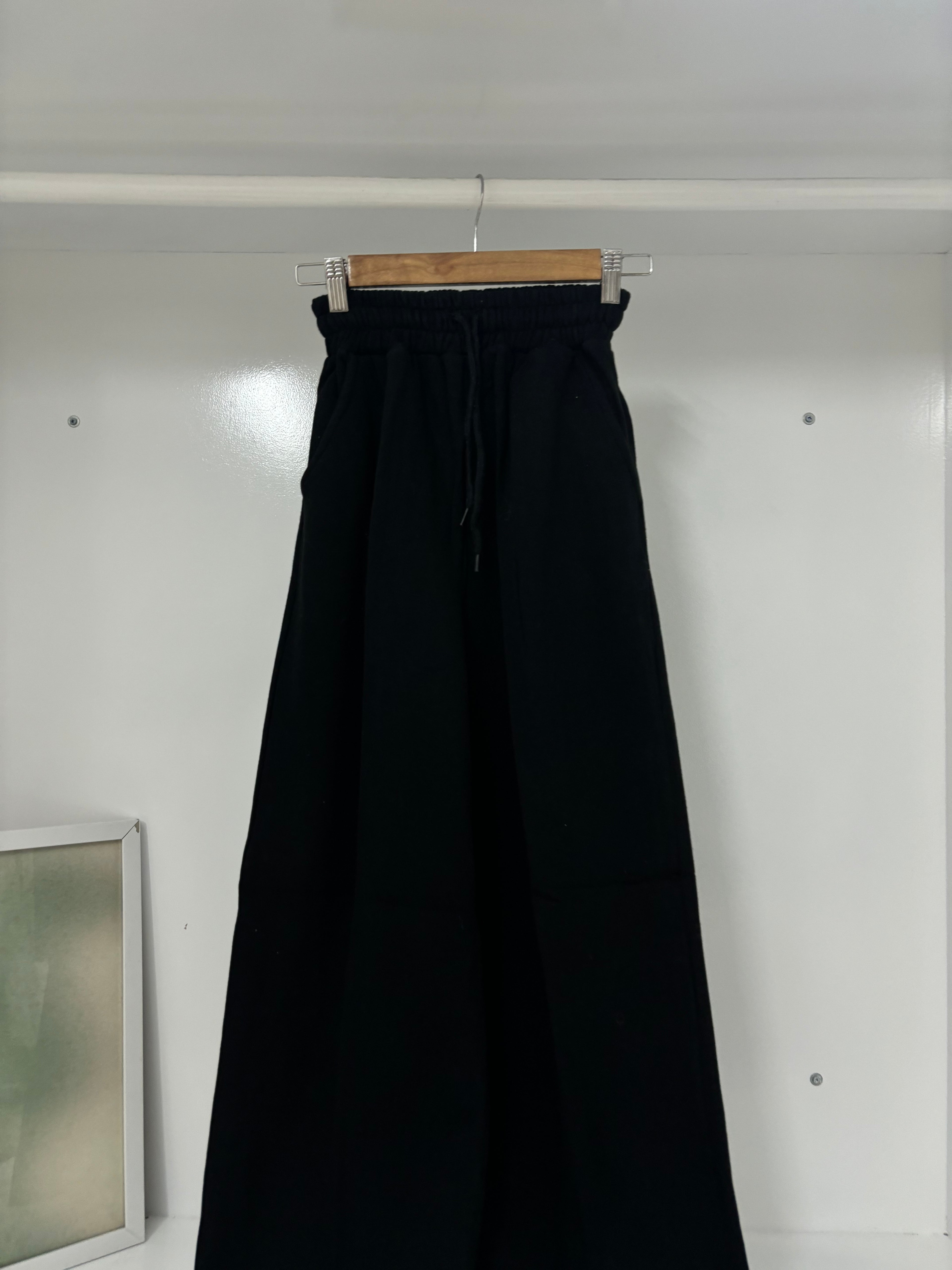 Unisex baggy joggers