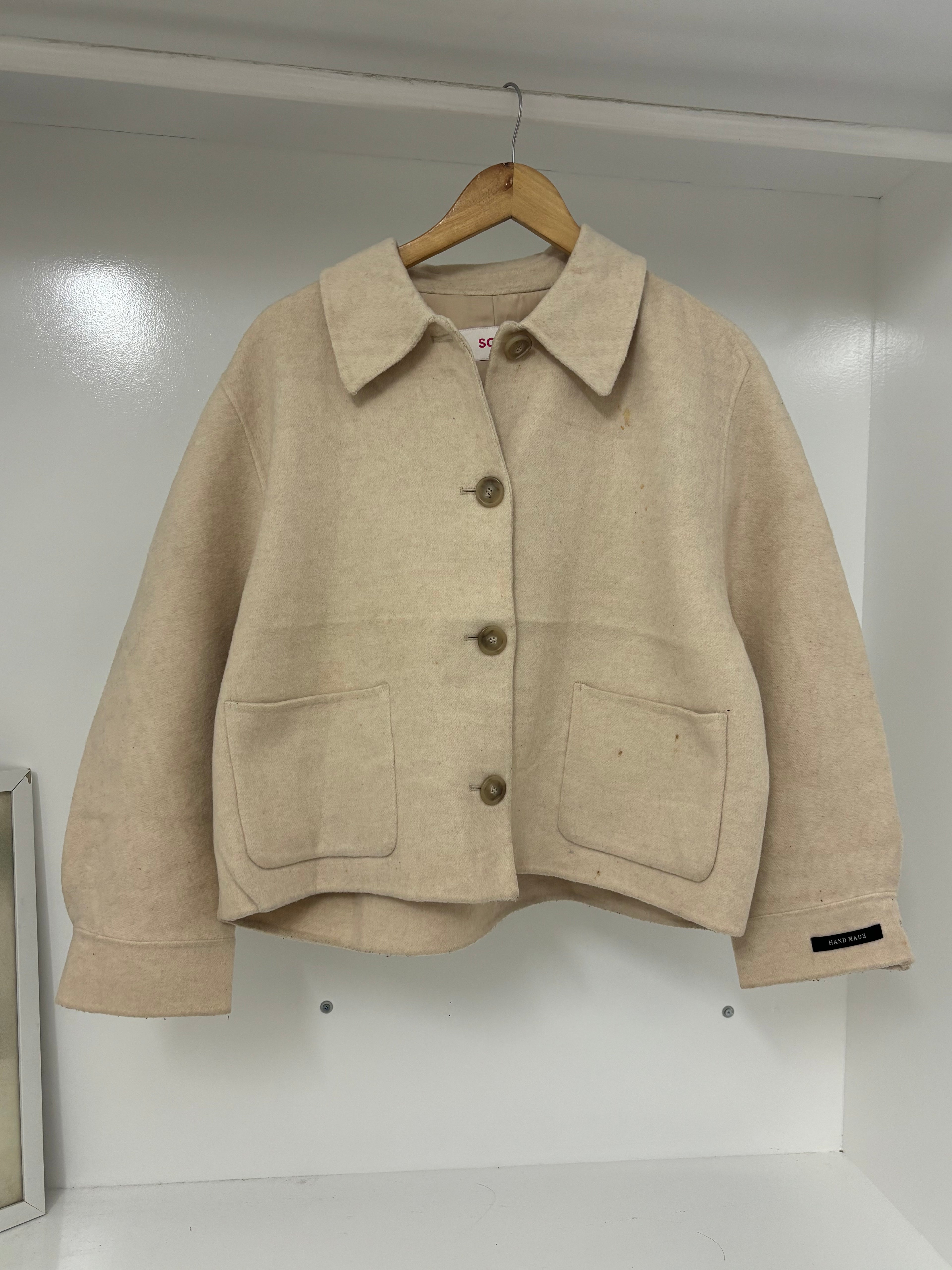 Short coat