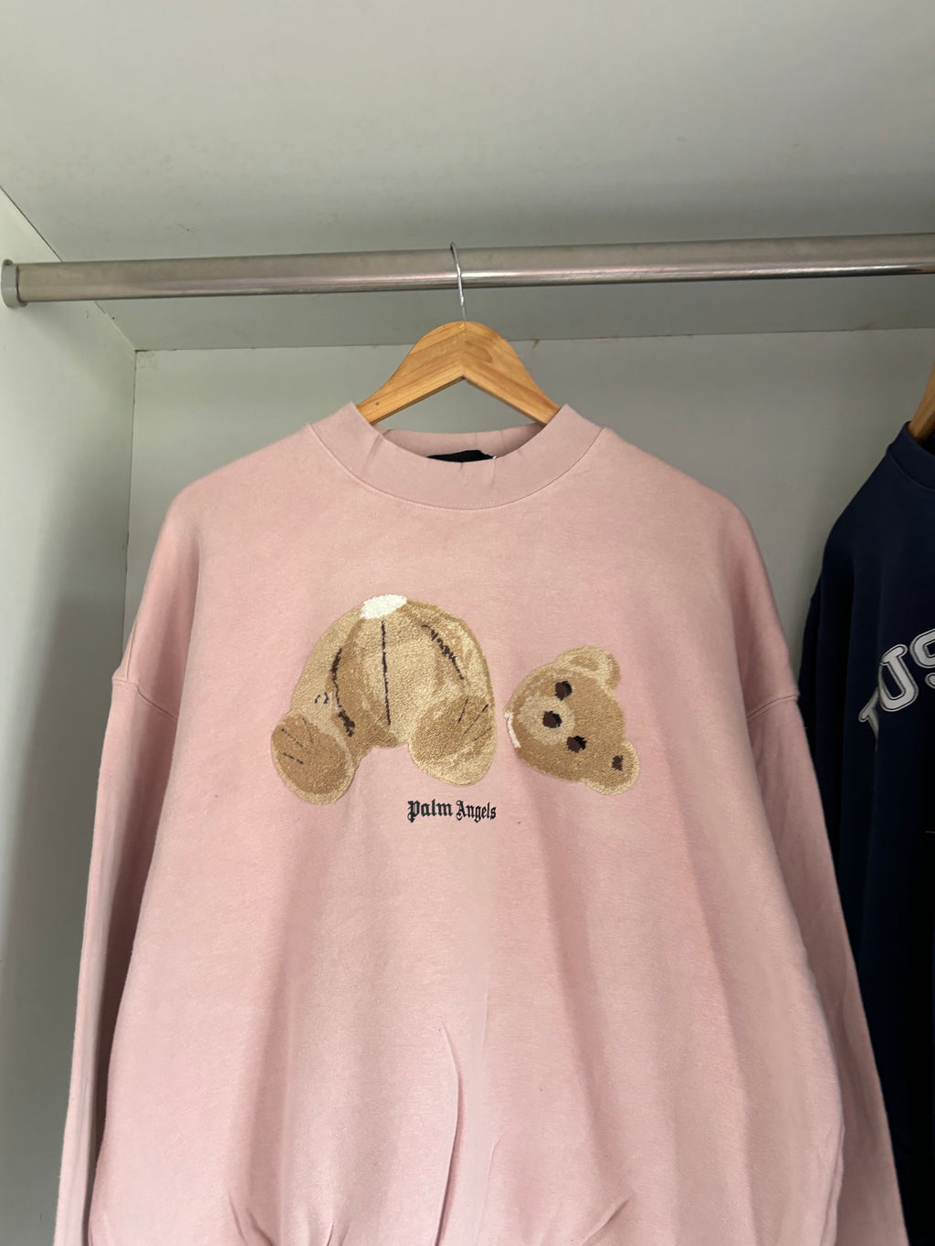 Teddy sweatshirt.