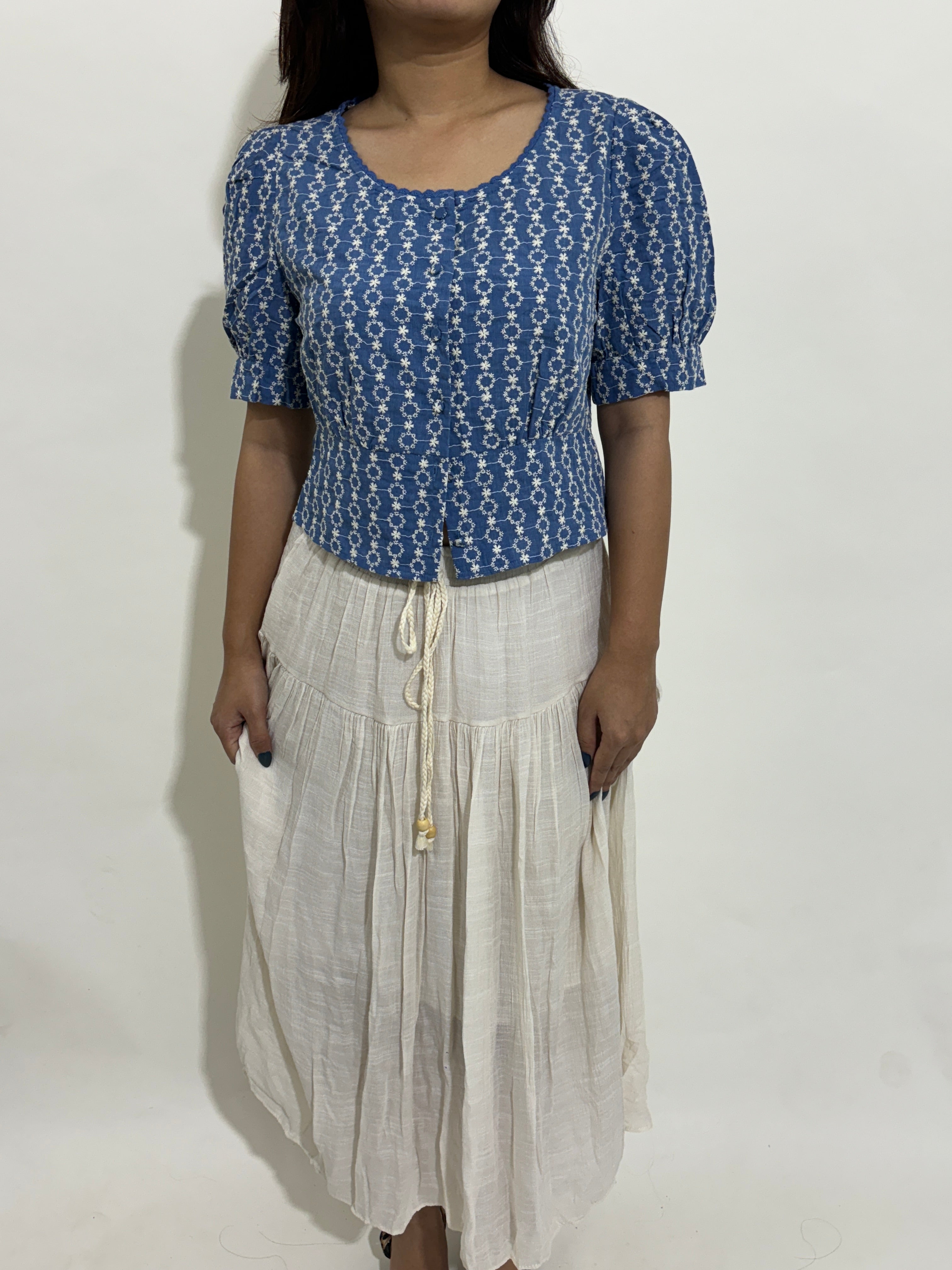 Creamy skirt