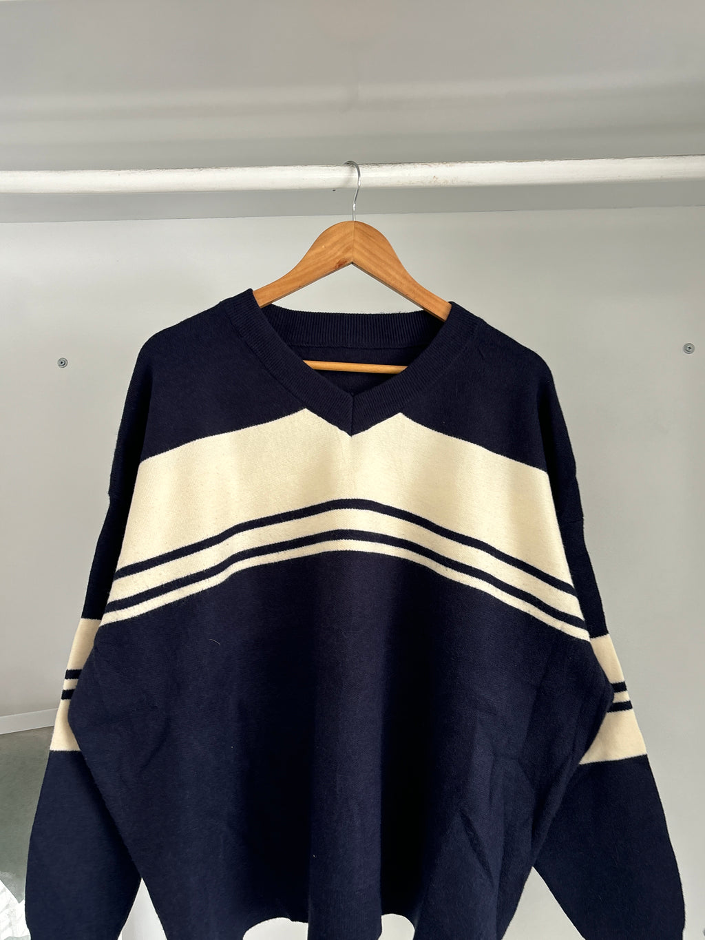 V-neck Unisex Sweater