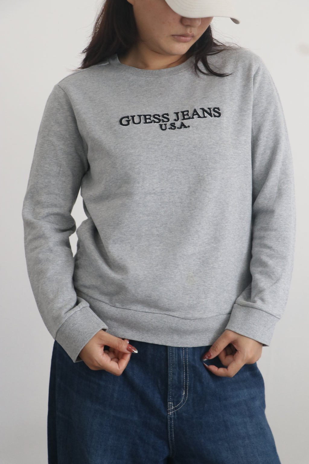 Guess sweatshirt