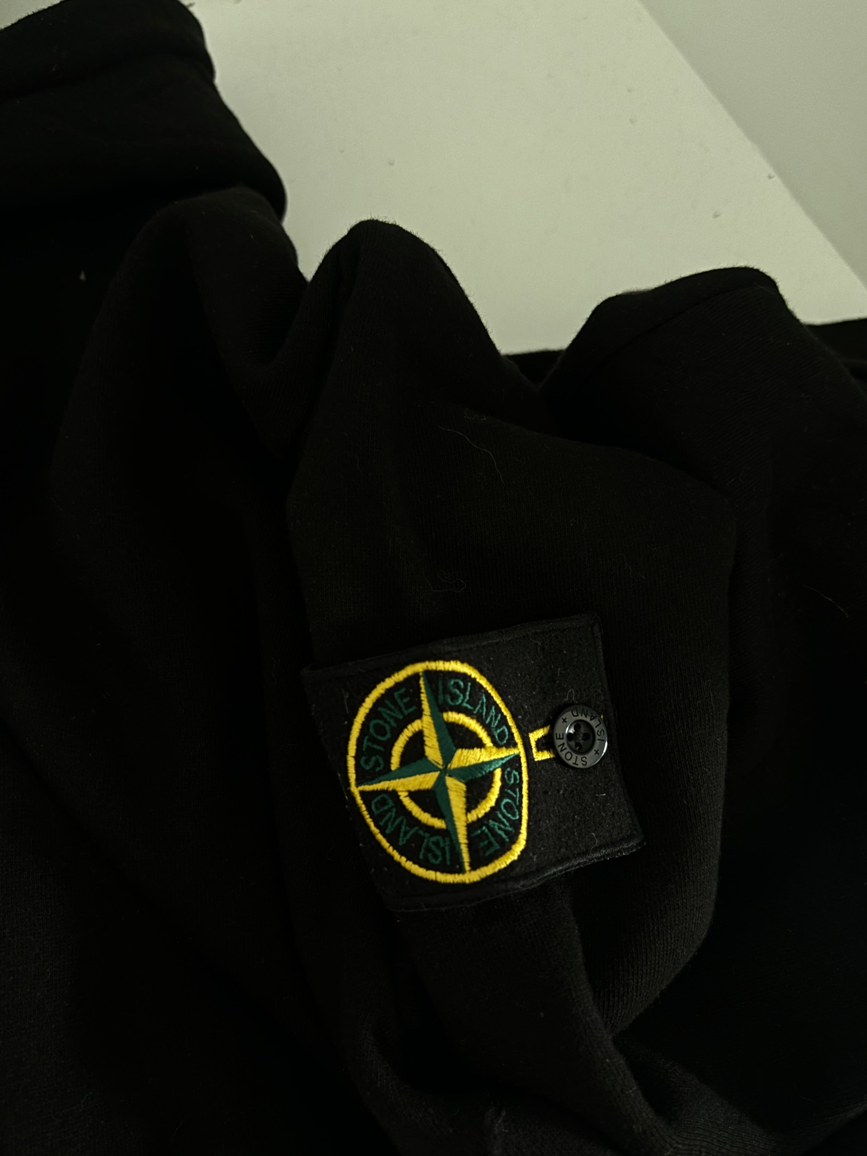 Stone-island hoodie.