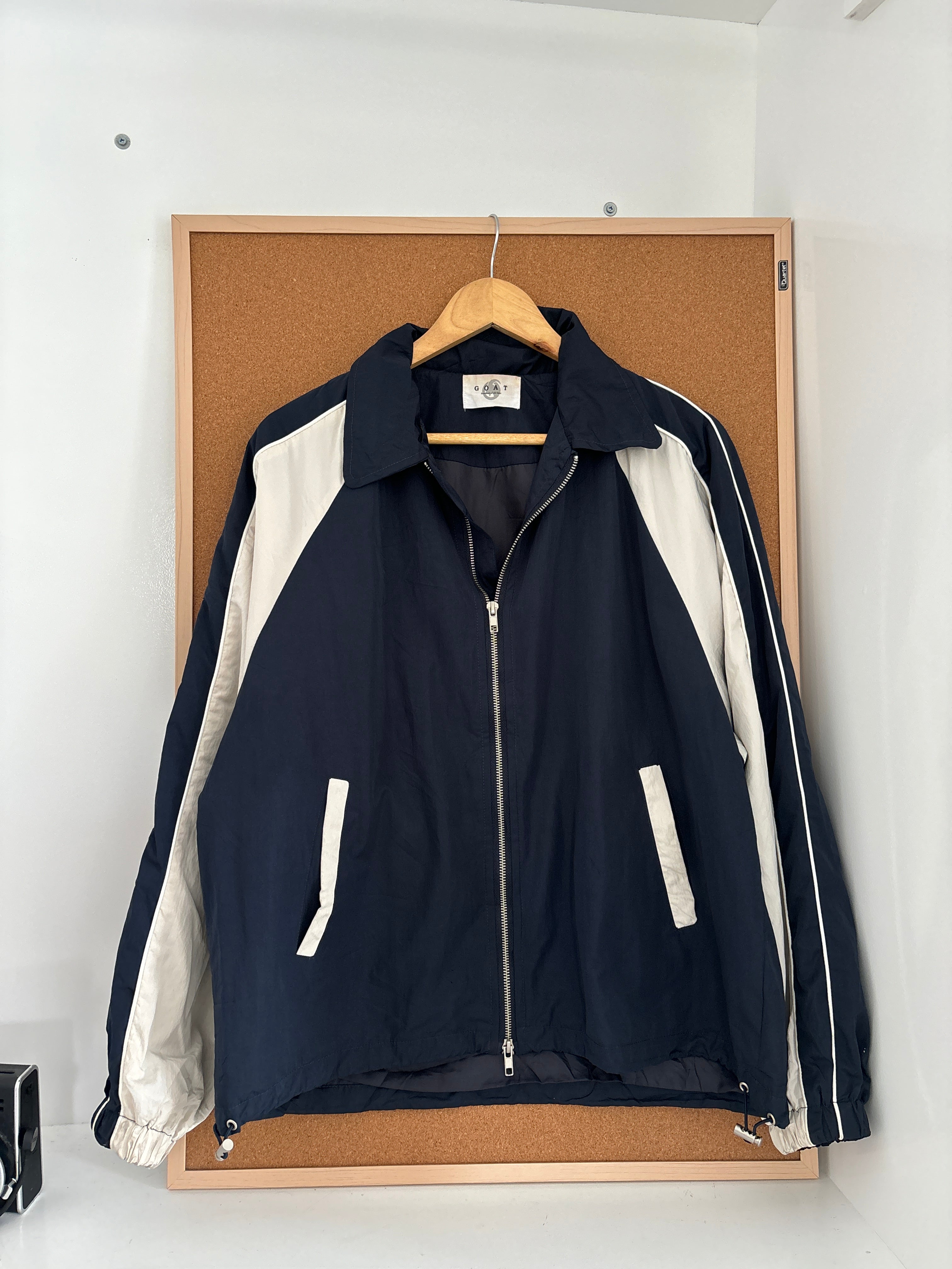 Vintage-Inspired Zip-Up Windbreaker