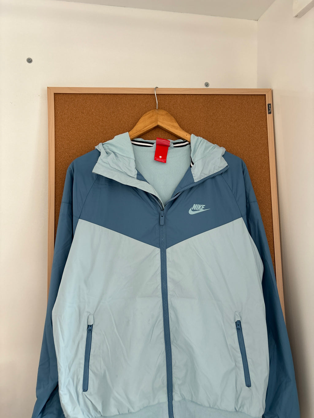 Nike windbreaker jacket