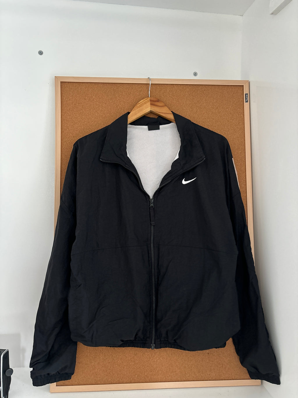 Black Nike lightweight jacket