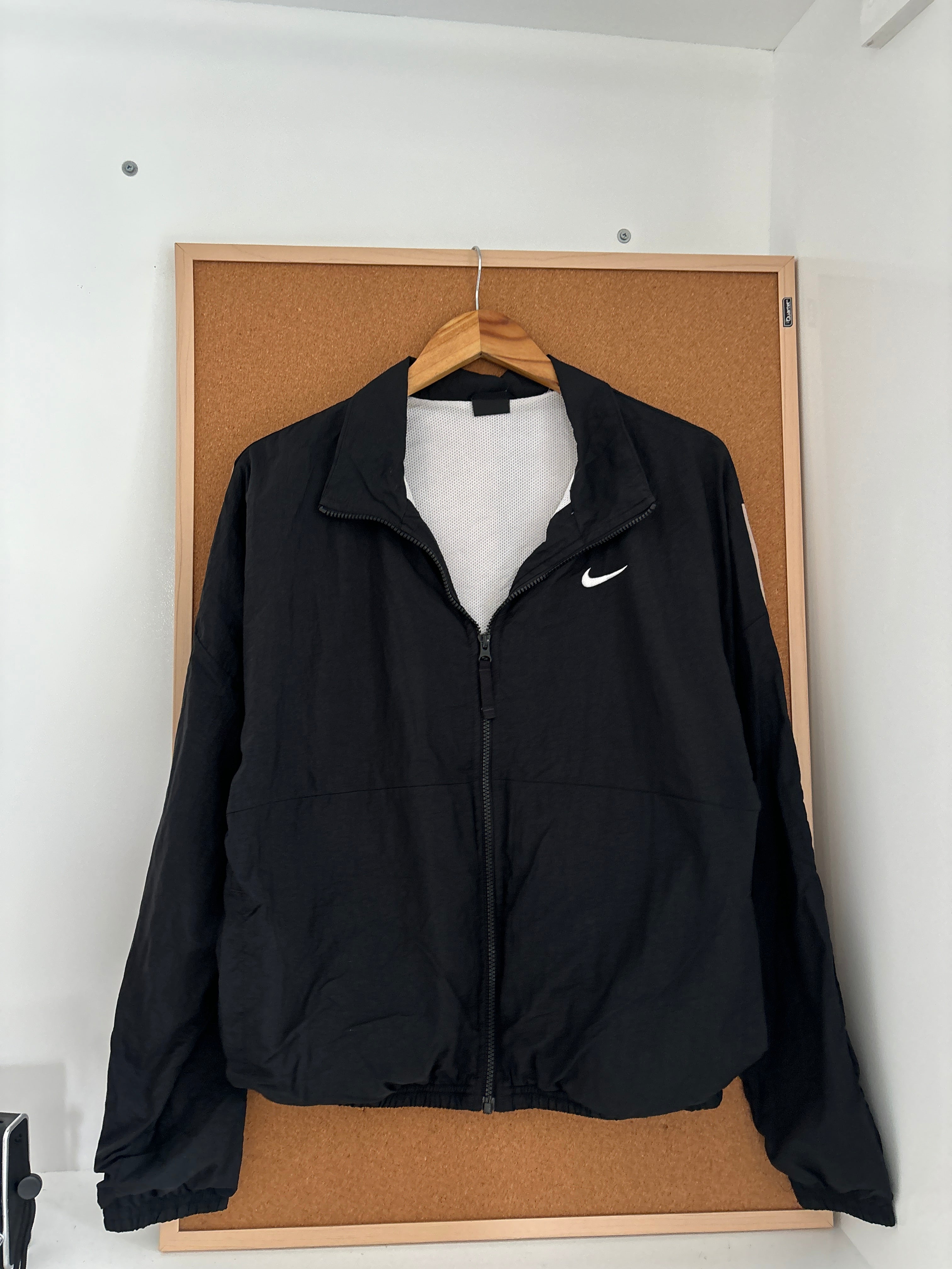 Black Nike lightweight jacket