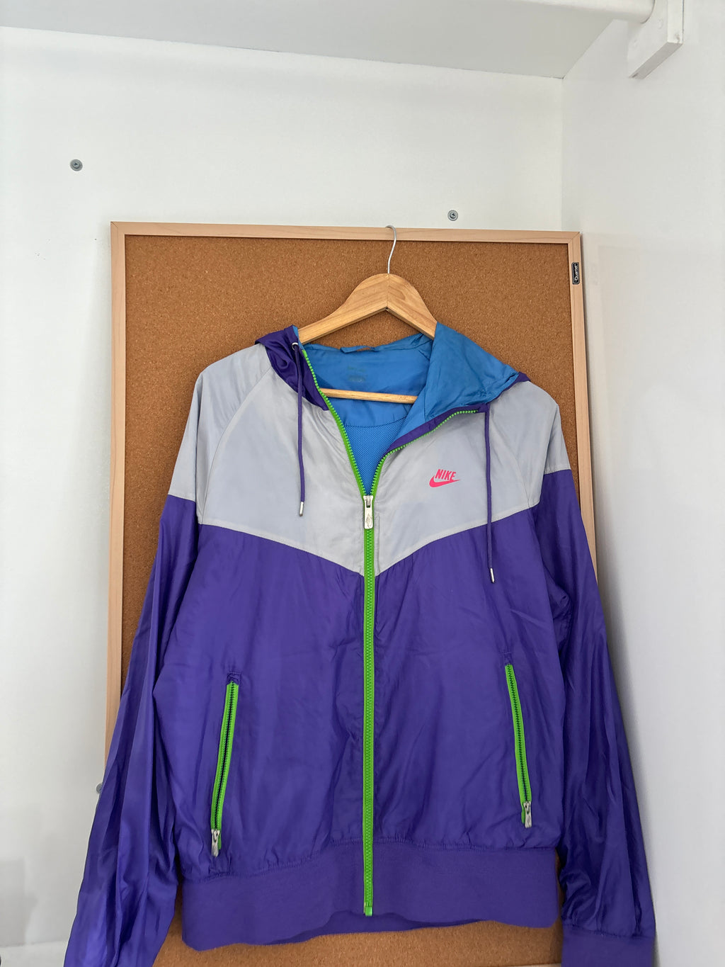 Nike color-block hooded windbreaker