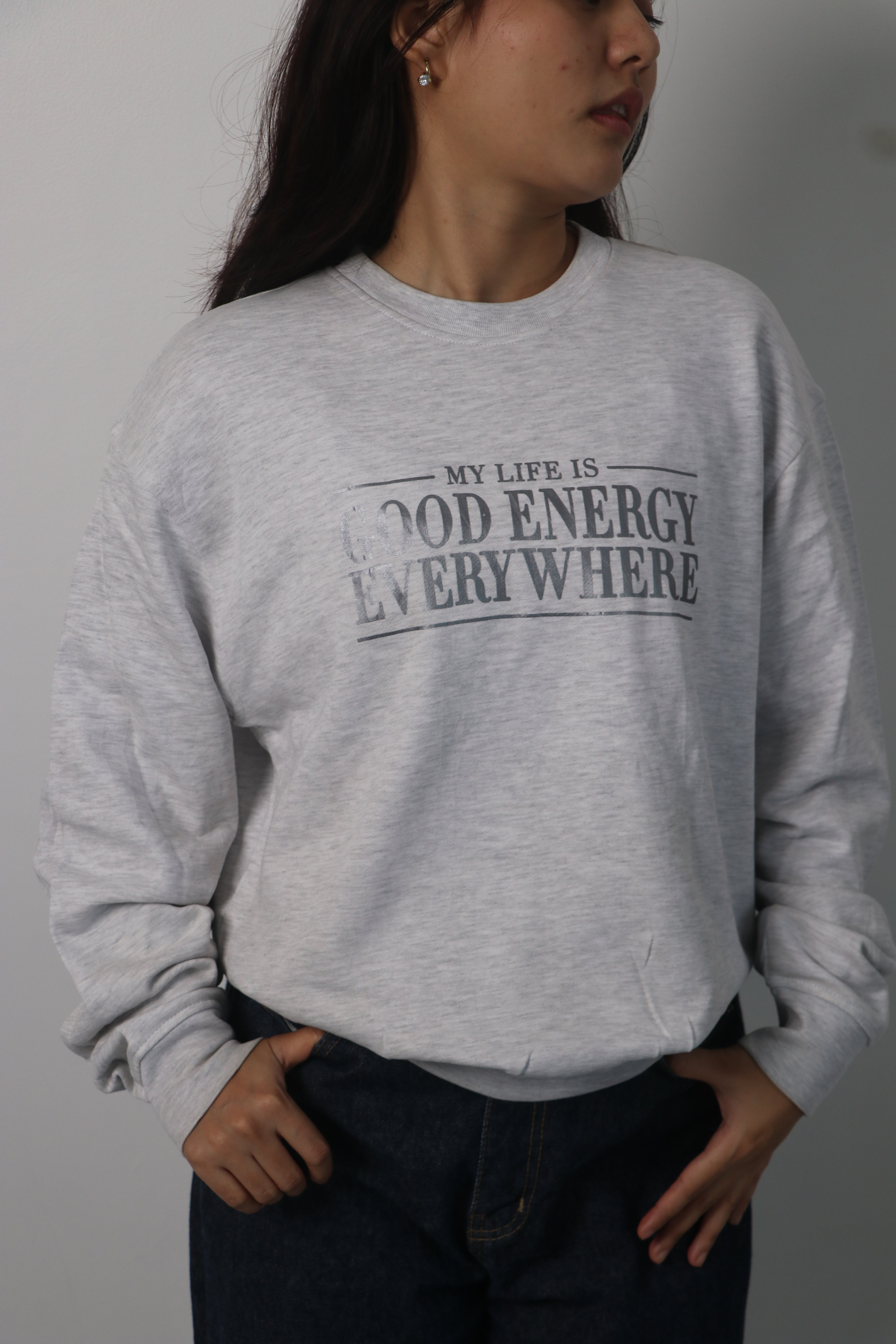 Sweatshirt