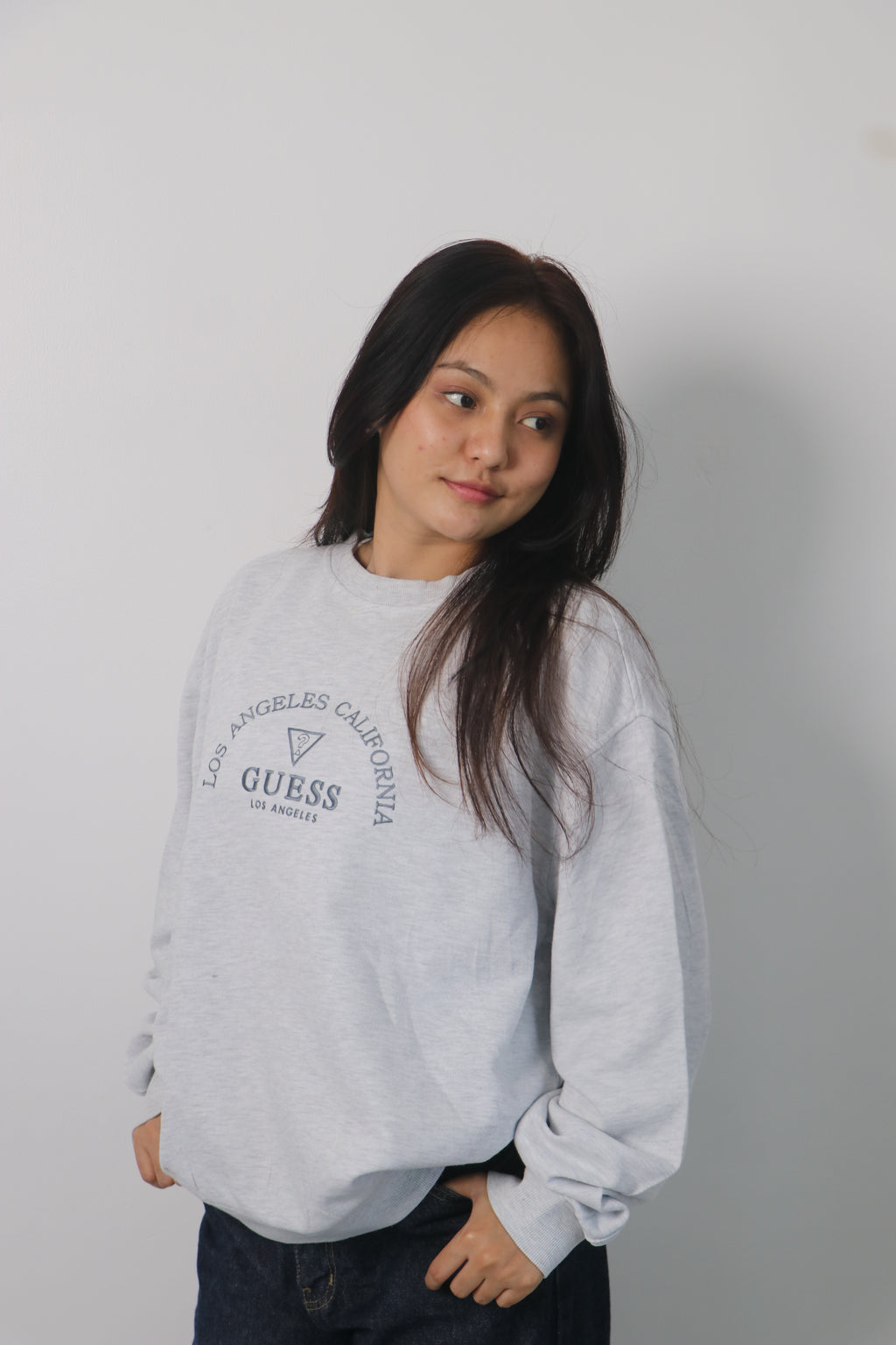 Guess sweatshirt
